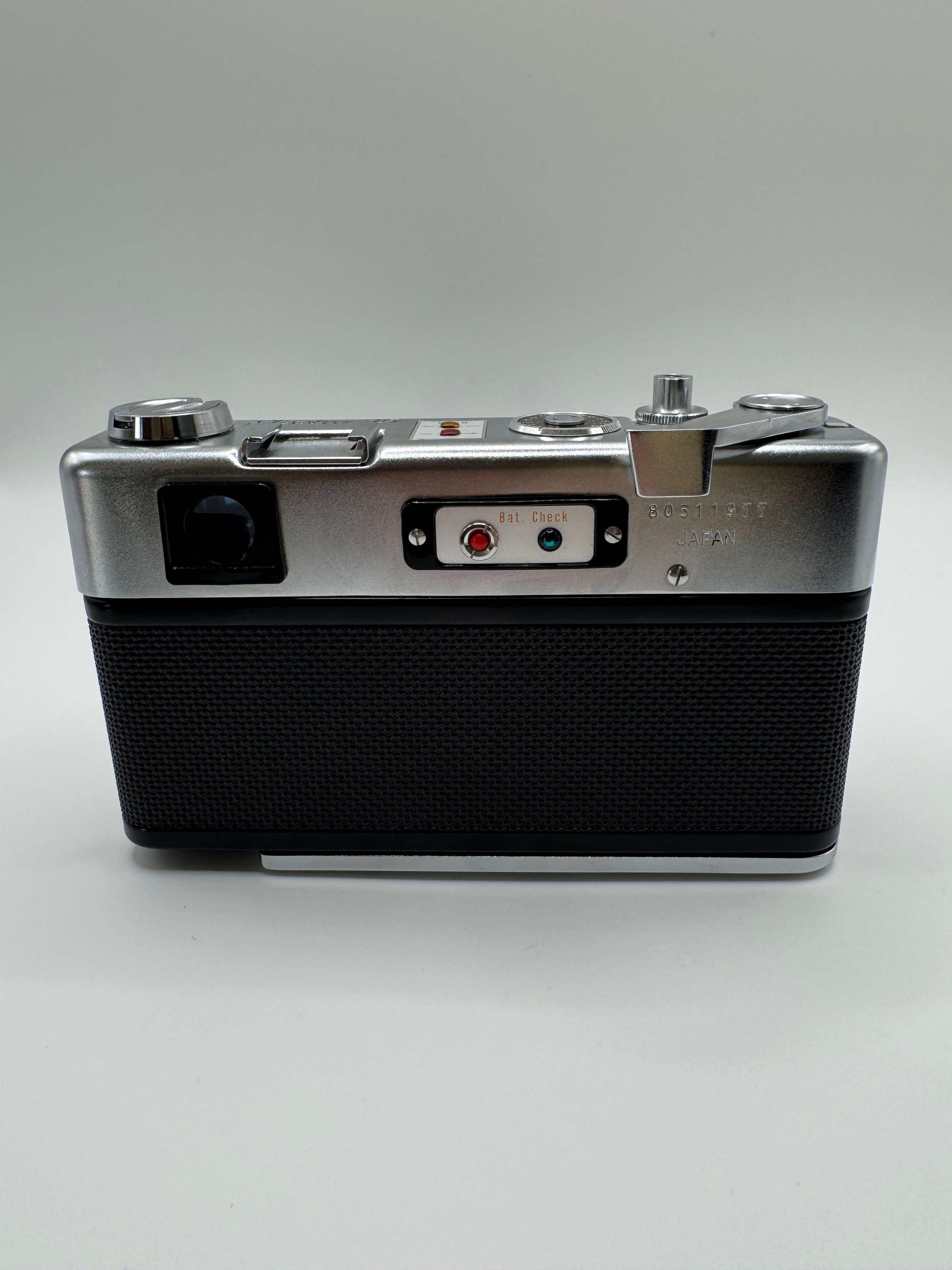 Yashica Electro 35 35mm Film Camera + Yashinon-DX 45mm f/1.7 Lens
Fully Tested | Excellent Condition | Ready to Shoot
