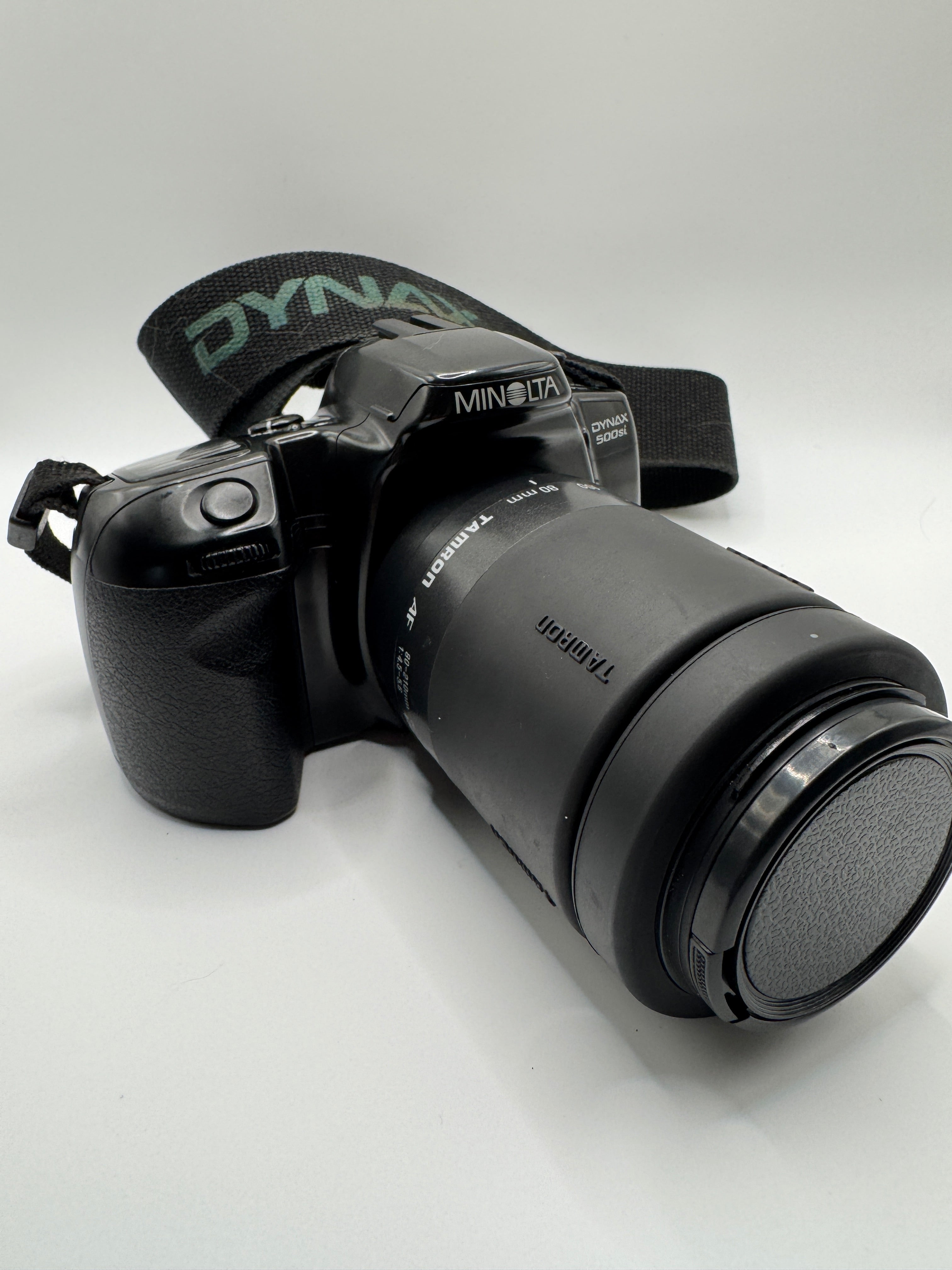 Minolta Dynax 500si 35mm Film Camera + Tamron 70–210mm Zoom Lens
Fully Tested | Excellent Condition | Ready to Shoot