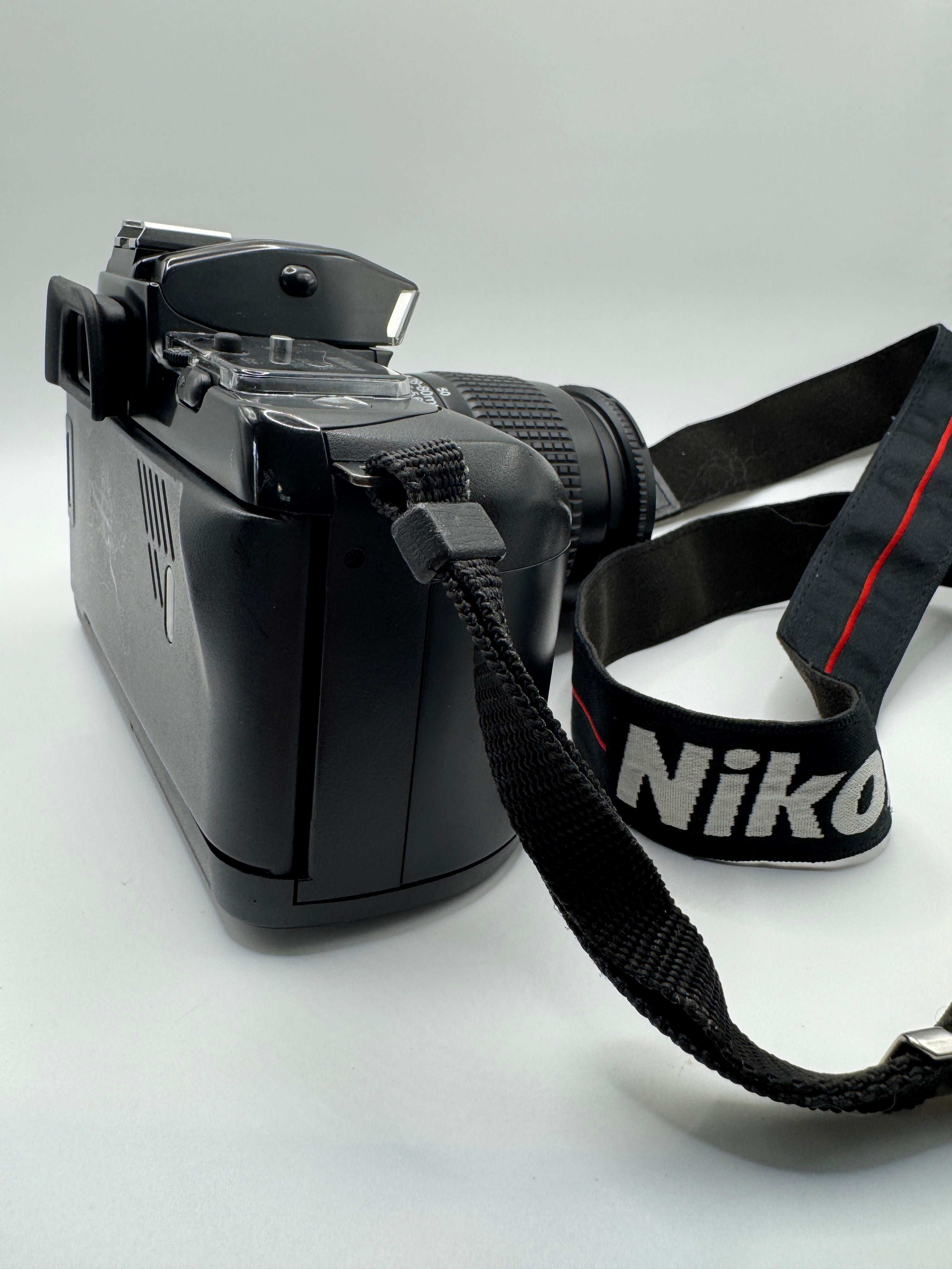 Nikon F-401s (N4004s) 35mm Film Camera + Nikon 28–80mm Zoom Lens Fully Tested | Excellent Condition | Ready to Shoot