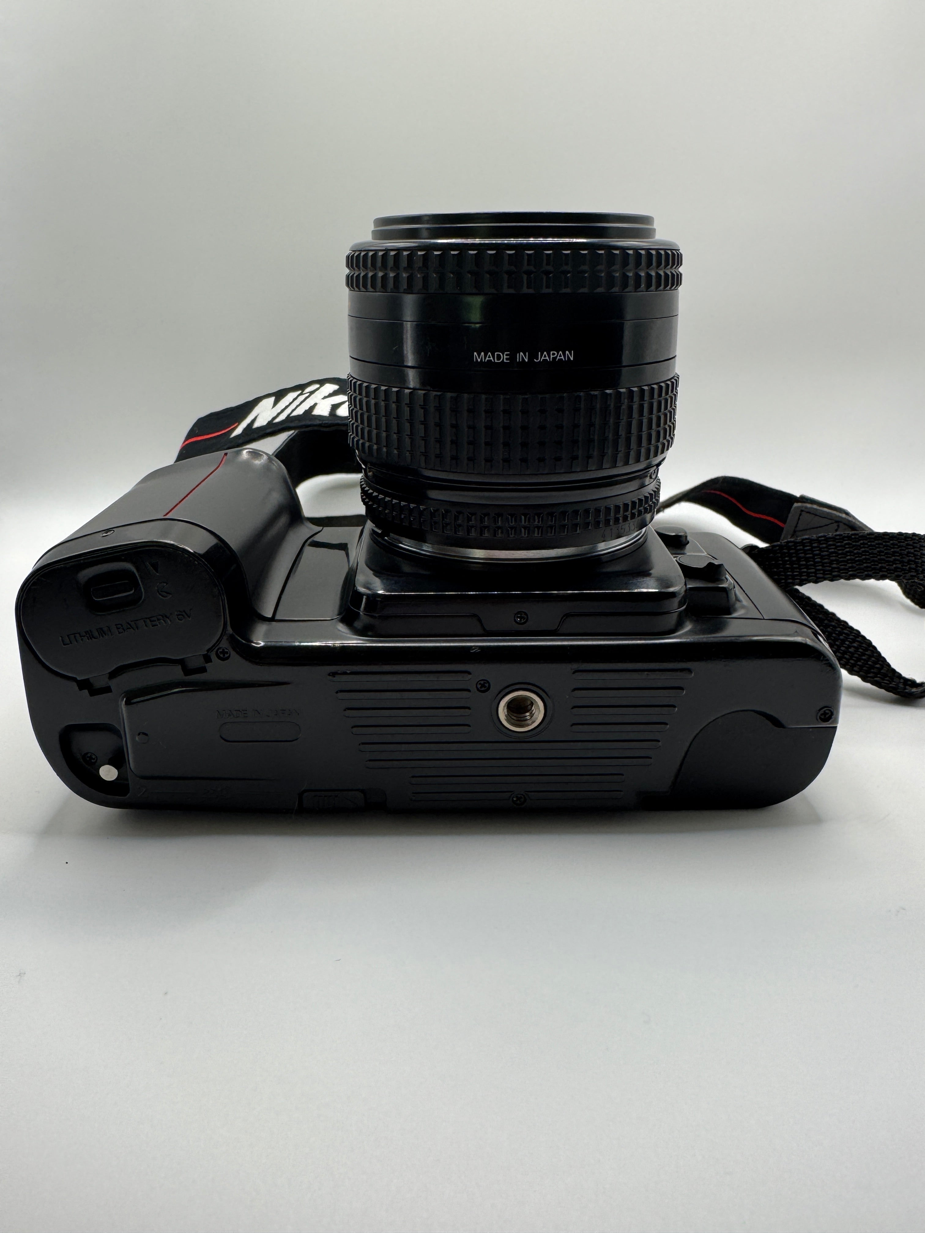 Nikon F-601 (N6006) 35mm Film Camera + AF Nikkor 35–70mm Lens
Fully Tested | Excellent Condition | Ready to Shoot