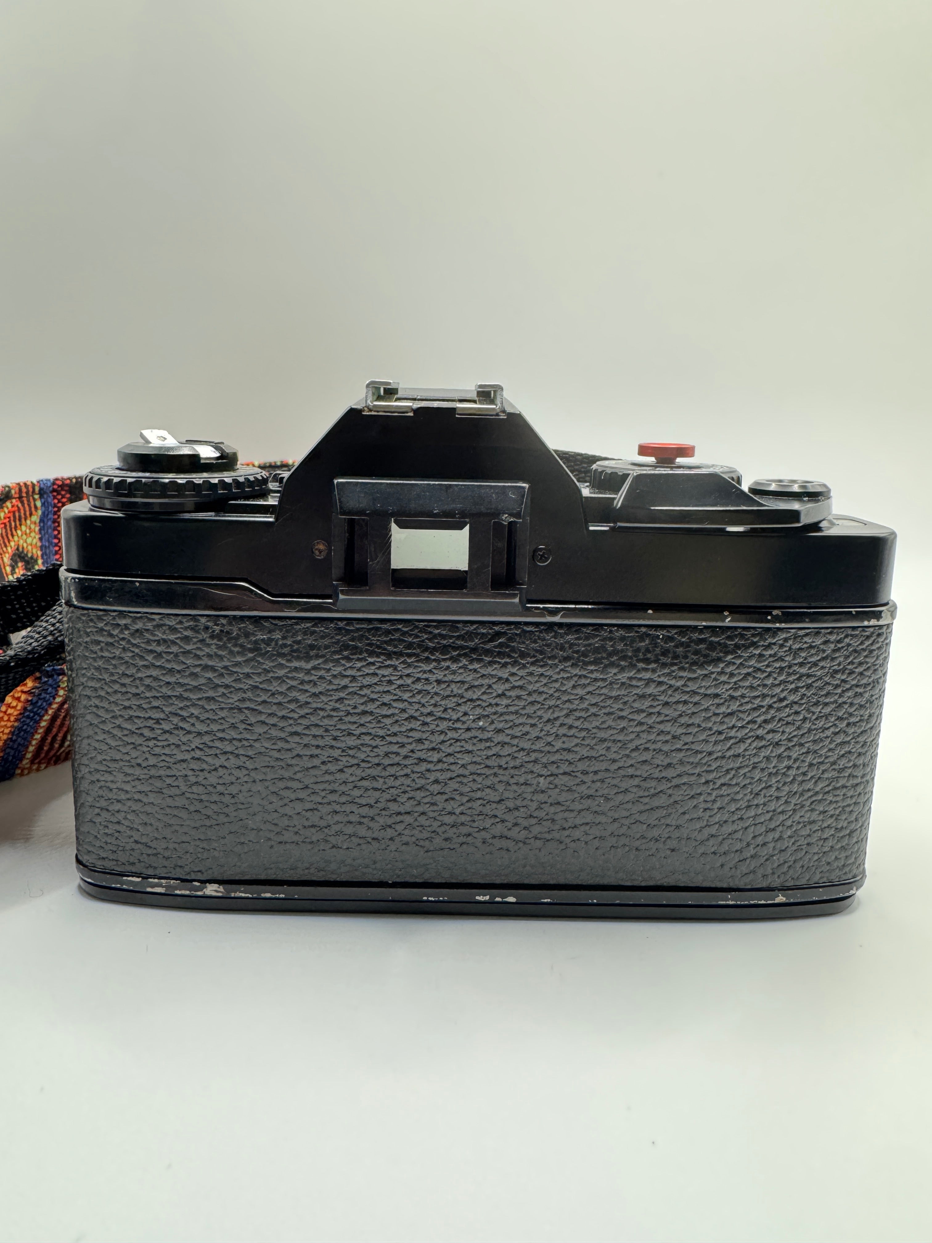 Ricoh KR-10 Super 35mm Film Camera + Rikenon 50mm f/2 Lens
Fully Tested | Excellent Condition | Ready to Shoot