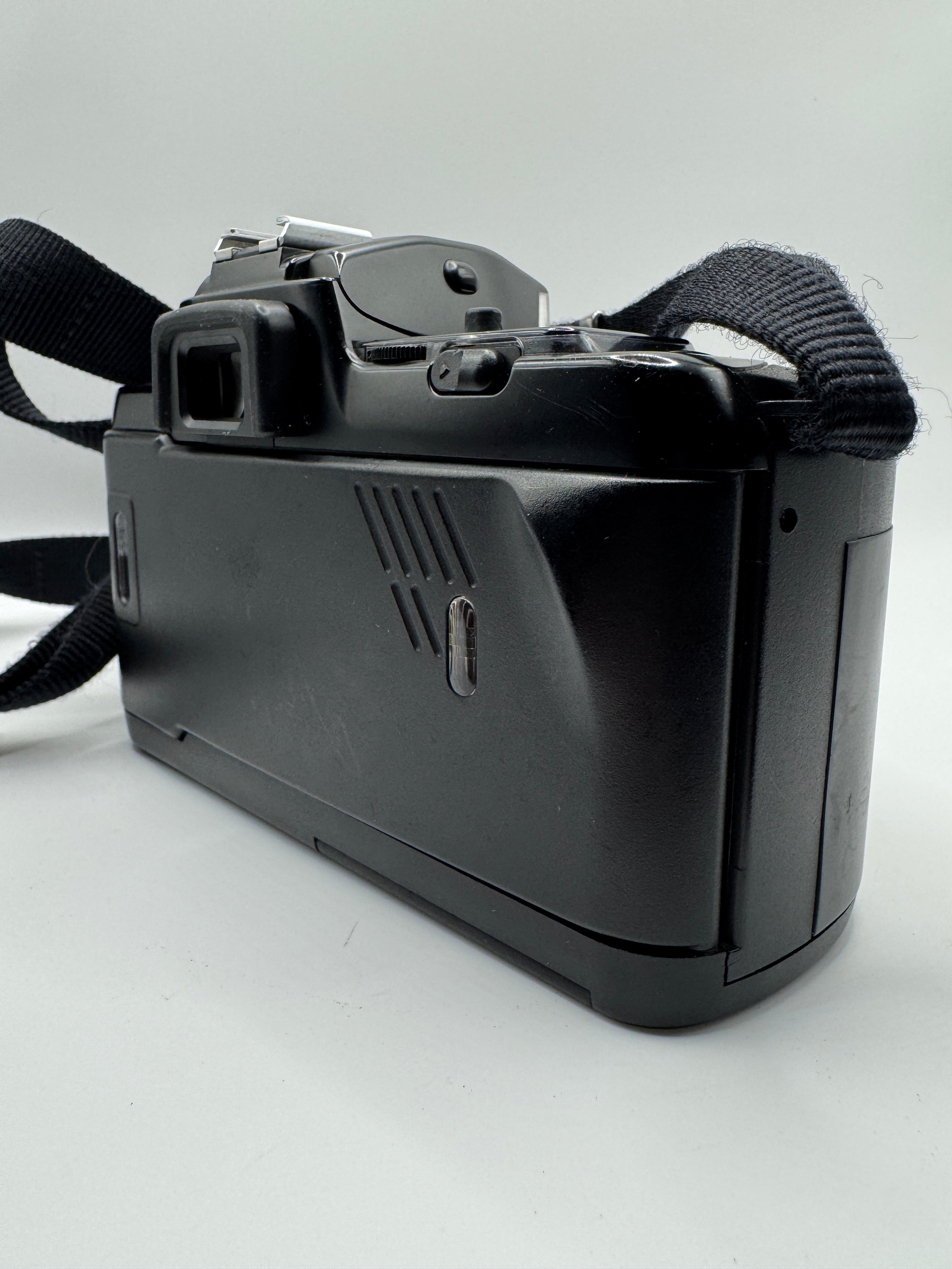 Nikon F-401 35mm Film Camera with AF Nikkor Zoom Lens