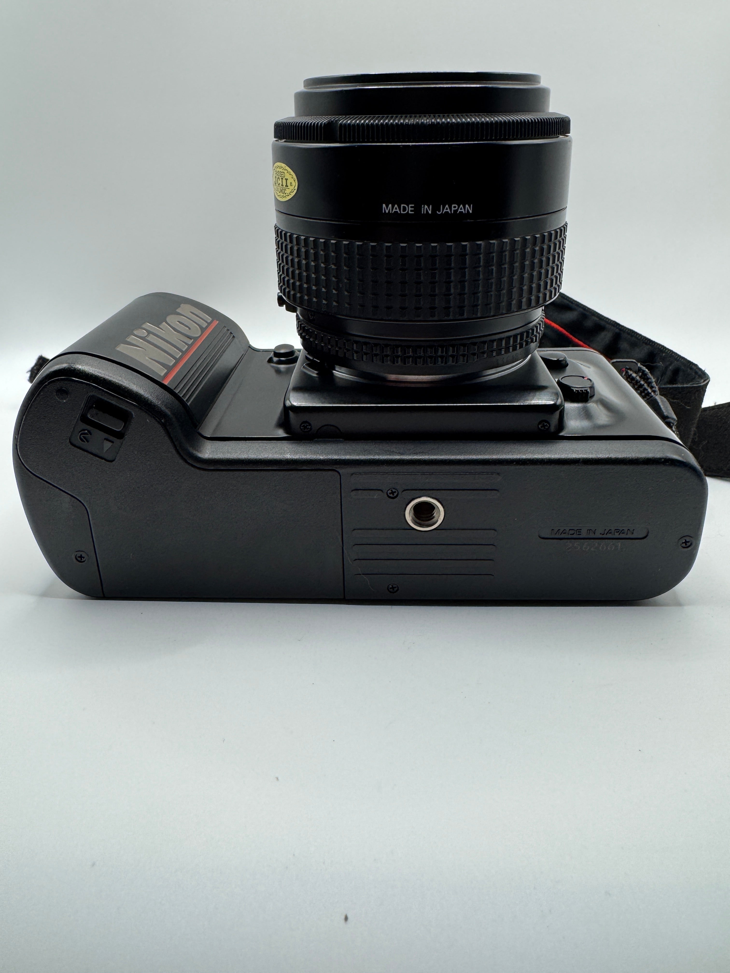Nikon F-401S 35mm Film Camera with AF Nikkor 35–70mm Lens
