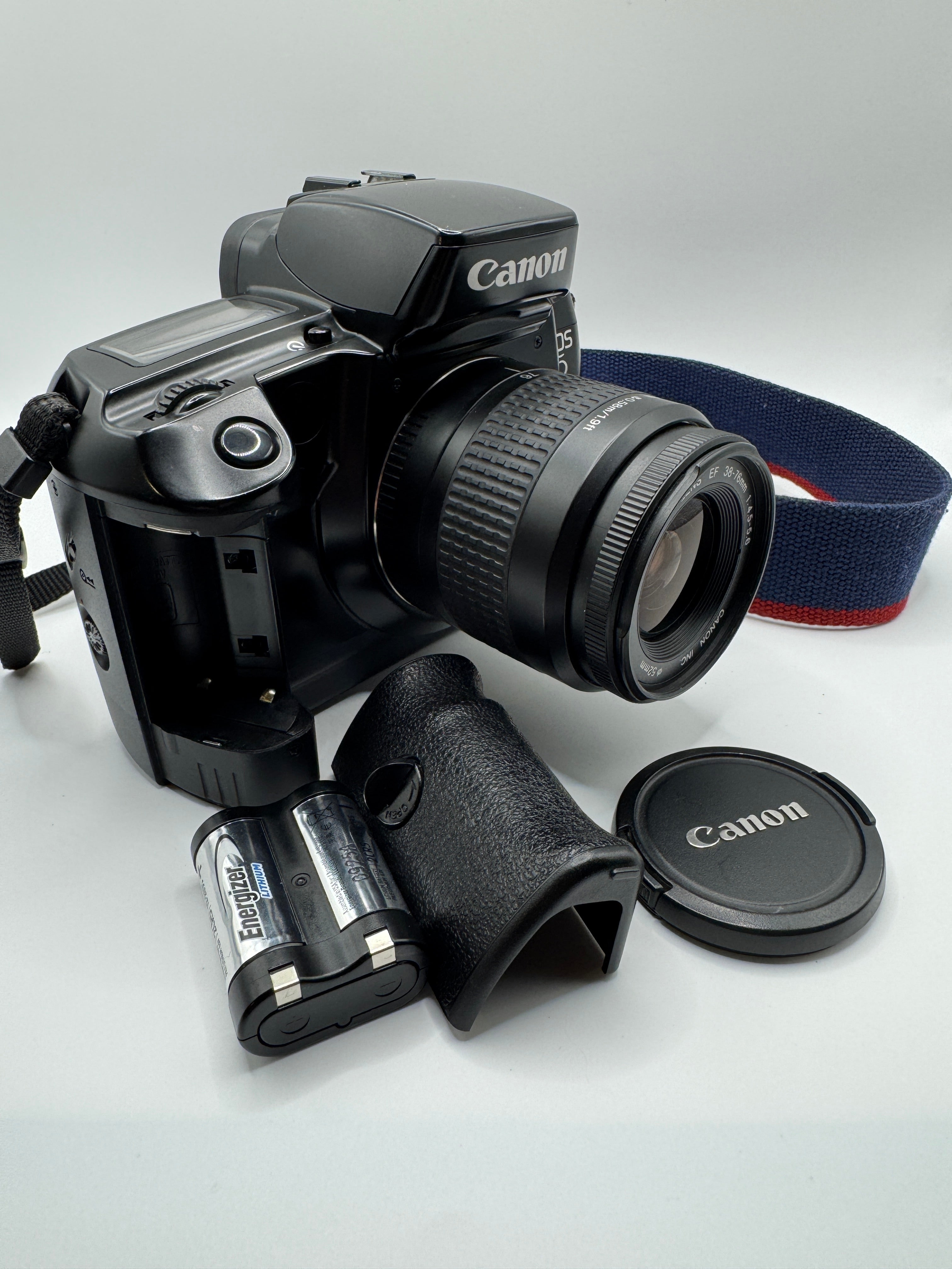 Canon EOS 5 35mm Film Camera + Canon 38–76mm Zoom Lens

Fully Tested | Excellent Condition | Ready to Shoot