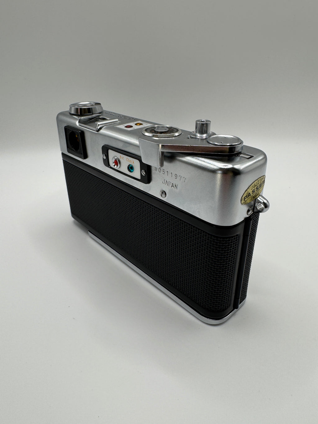 Yashica Electro 35 35mm Film Camera + Yashinon-DX 45mm f/1.7 Lens
Fully Tested | Excellent Condition | Ready to Shoot