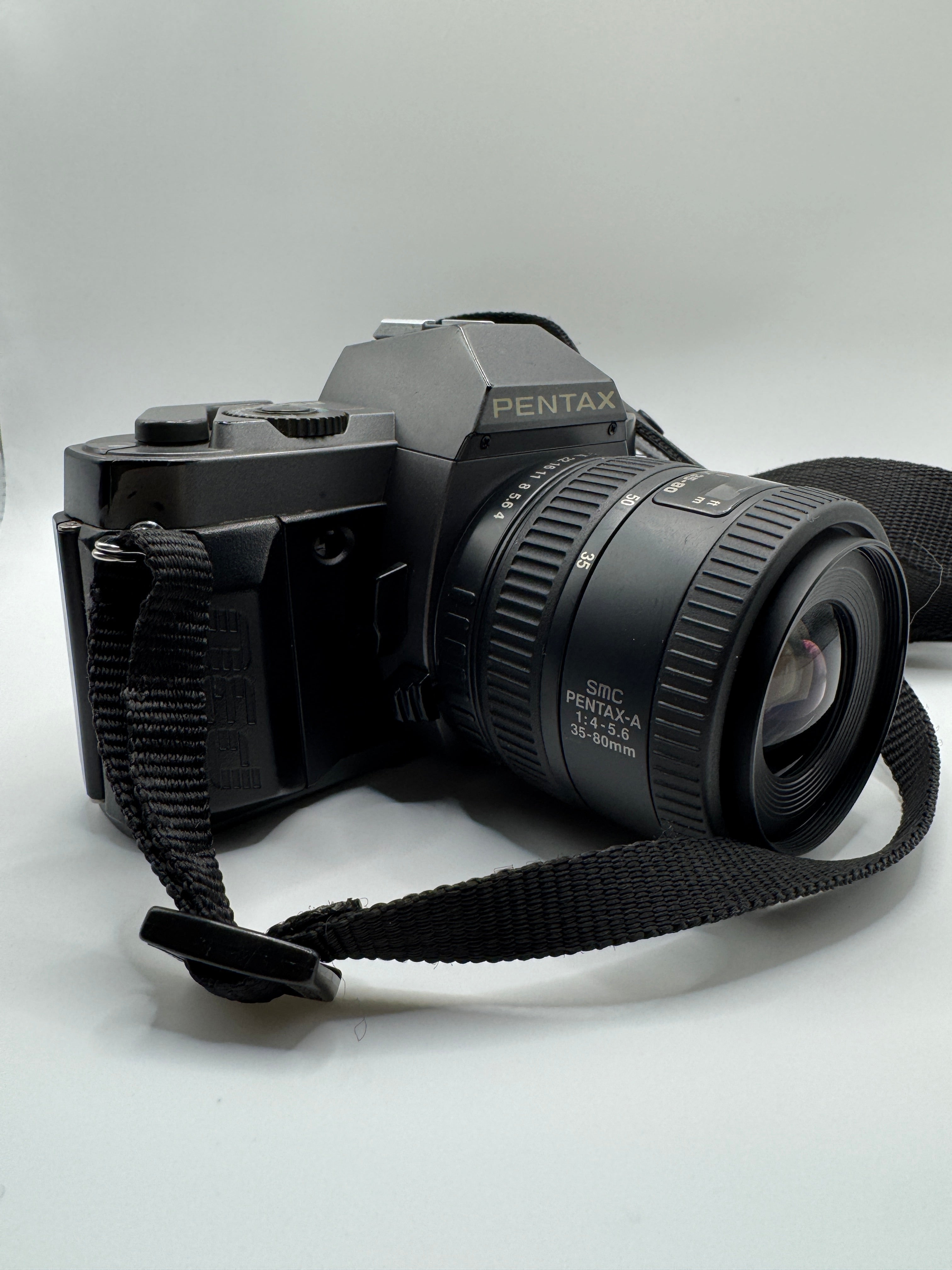 Pentax P30T 35mm Film Camera + Pentax 35–80mm f/4 Zoom Lens
Fully Tested | Excellent Condition | Ready to Shoot