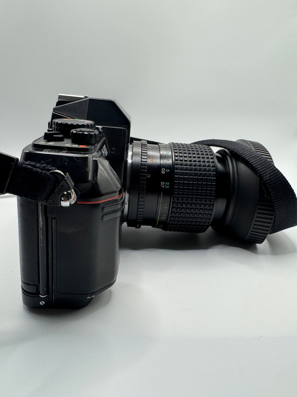 Nikon F-301 (N2000) 35mm Film Camera + Tokina 35–70mm f/3.5–4.8 Zoom Lens Fully Tested | Excellent Condition | Ready to Shoot