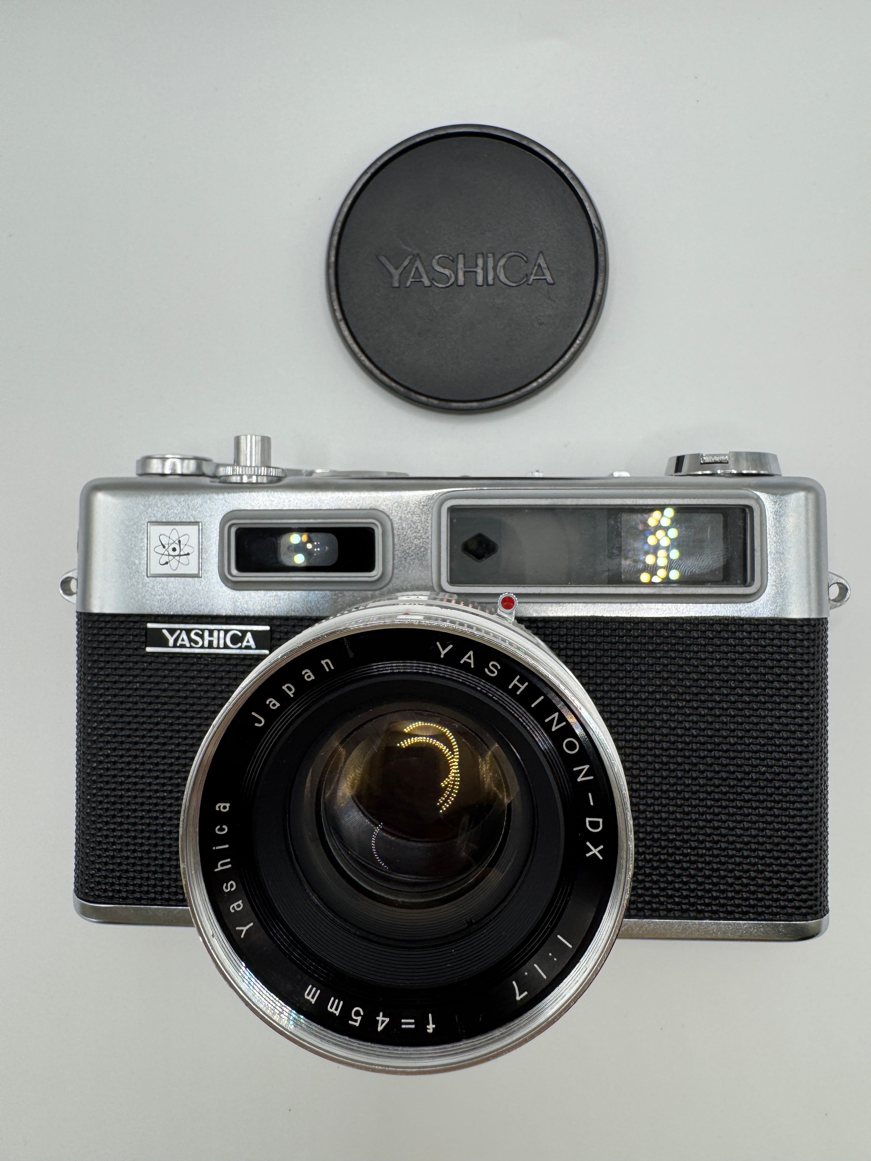 Yashica Electro 35 35mm Film Camera + Yashinon-DX 45mm f/1.7 Lens
Fully Tested | Excellent Condition | Ready to Shoot
