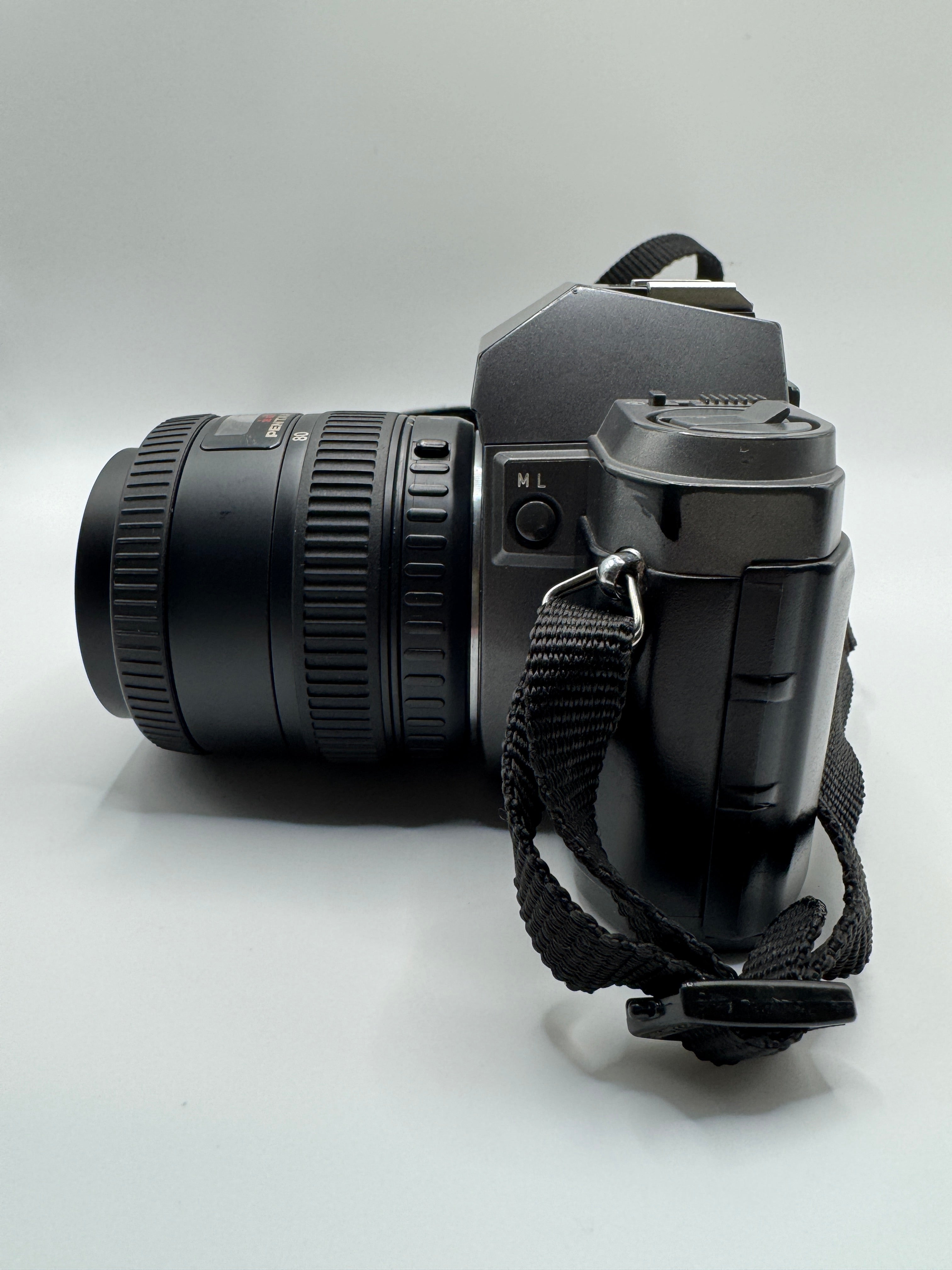 Pentax P30T 35mm Film Camera + Pentax 35–80mm f/4 Zoom Lens
Fully Tested | Excellent Condition | Ready to Shoot