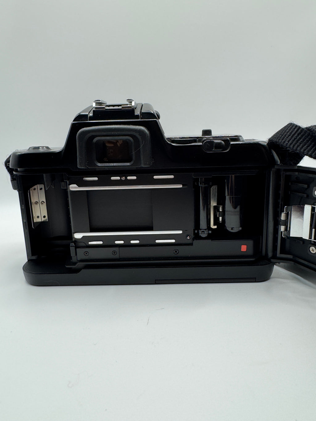Nikon F-401 35mm Film Camera with AF Nikkor Zoom Lens
