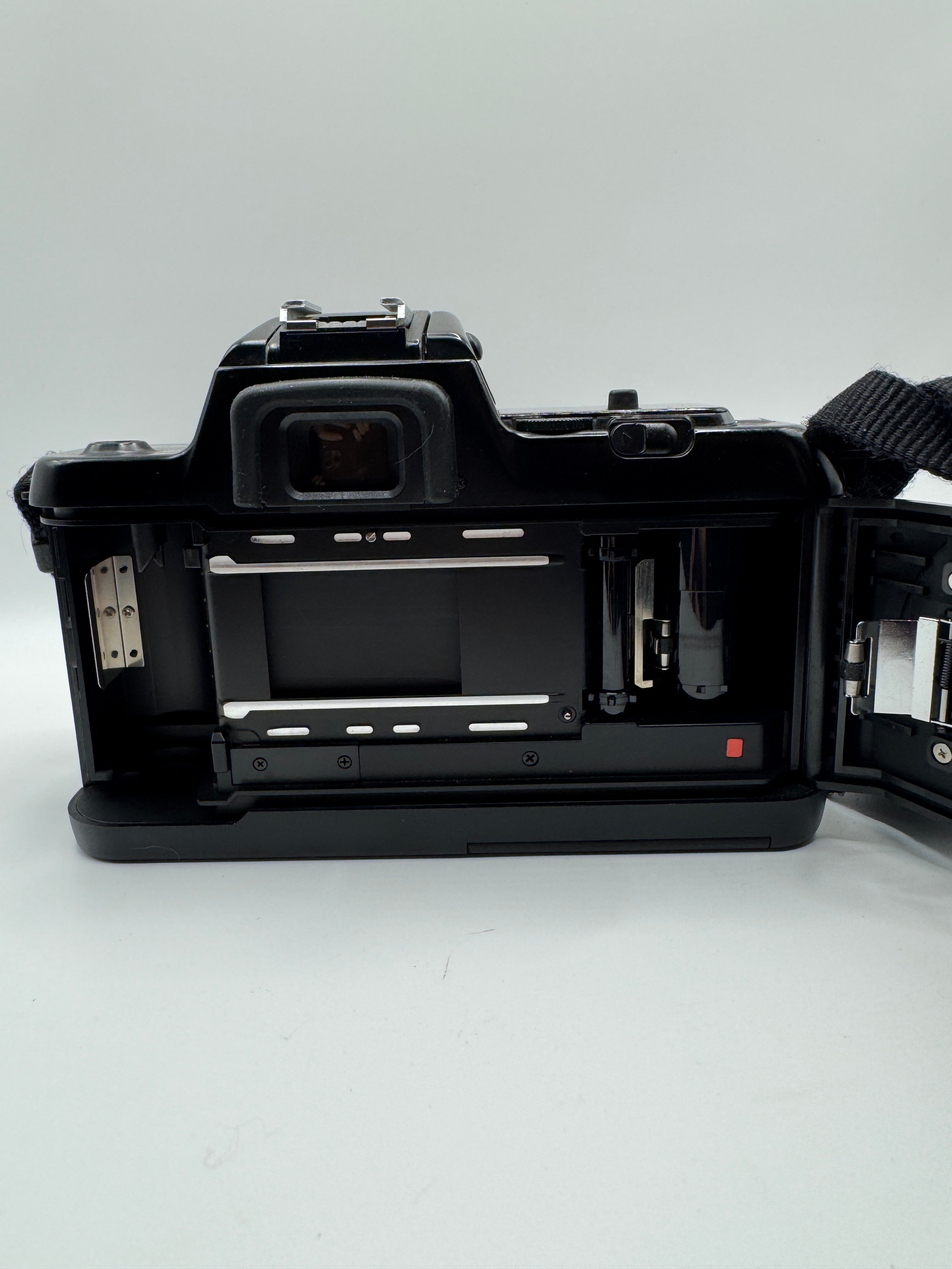 Nikon F-401 35mm Film Camera with AF Nikkor Zoom Lens