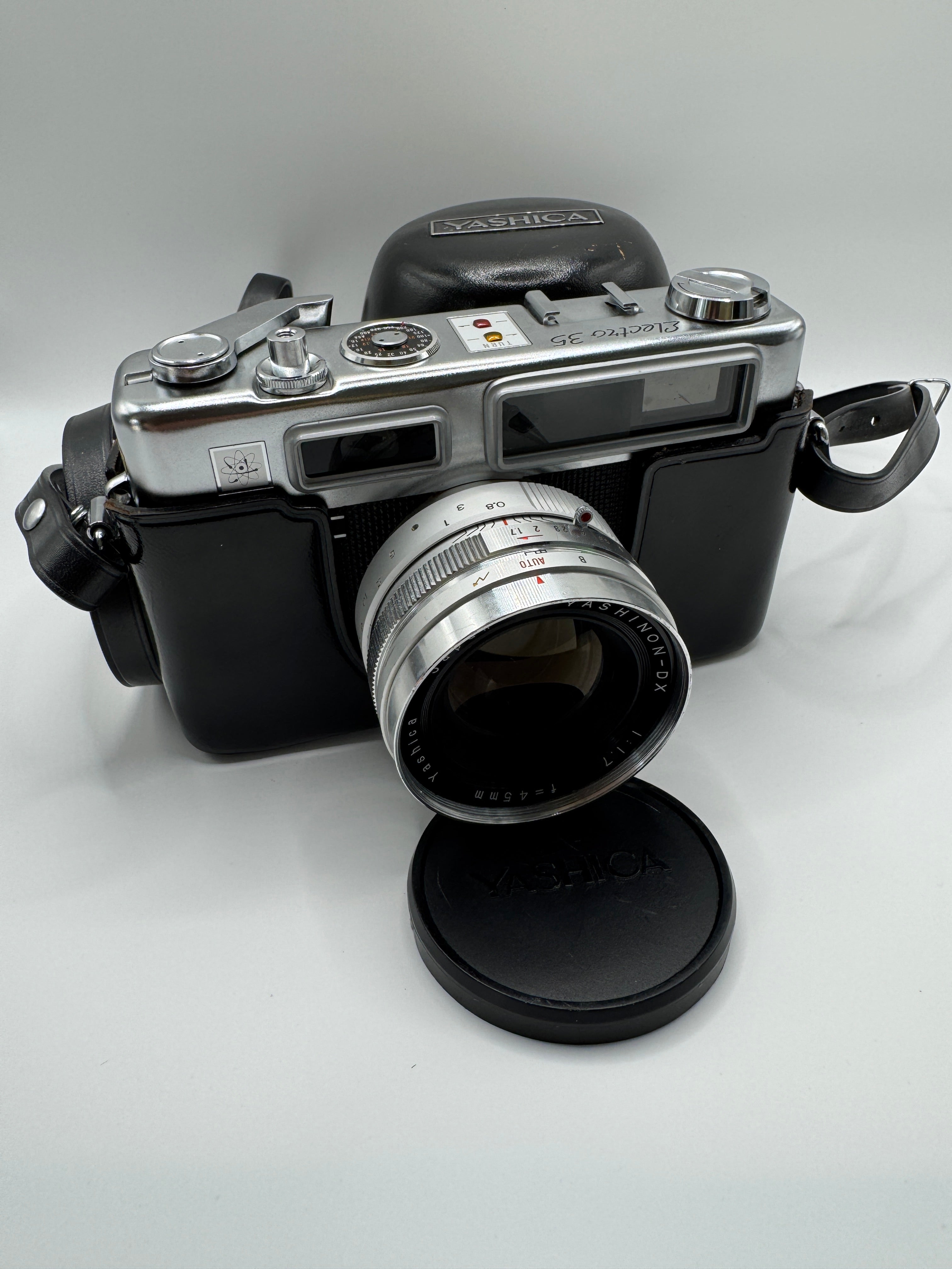 Yashica Electro 35 35mm Film Camera + Yashinon-DX 45mm f/1.7 Lens
Fully Tested | Excellent Condition | Ready to Shoot