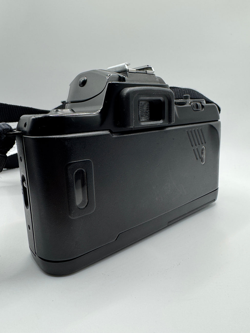 Nikon F-401 35mm Film Camera with AF Nikkor Zoom Lens