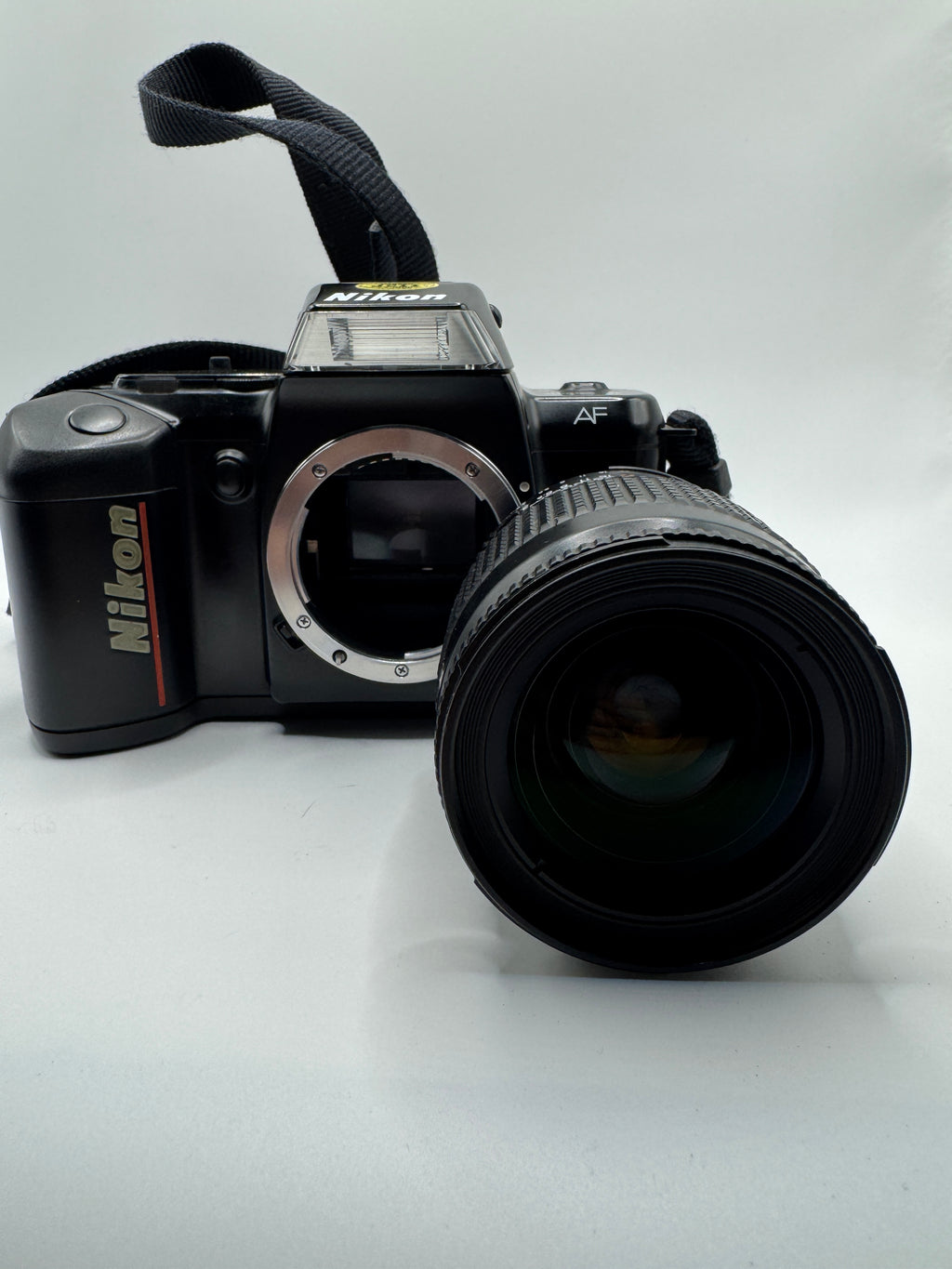 Nikon F-401 35mm Film Camera with AF Nikkor Zoom Lens