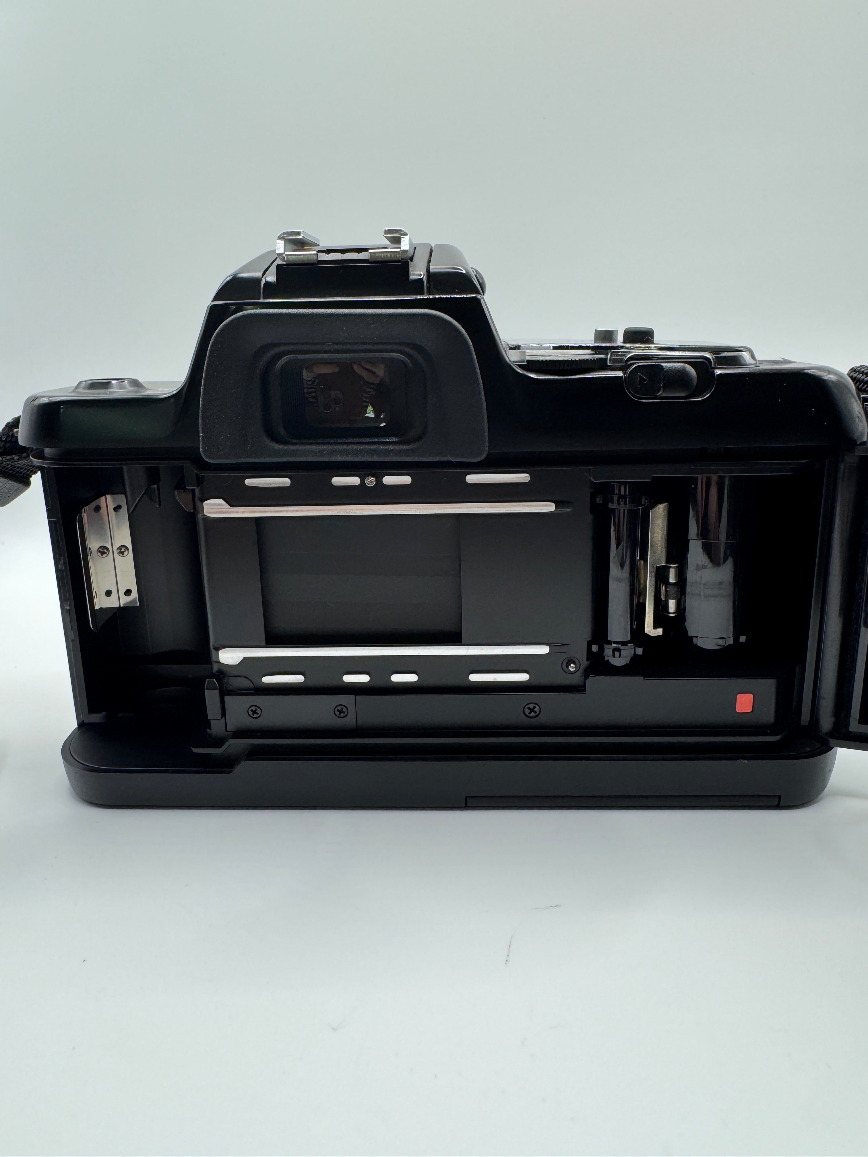 Nikon F-401s (N4004s) 35mm Film Camera + Nikon 28–80mm Zoom Lens Fully Tested | Excellent Condition | Ready to Shoot