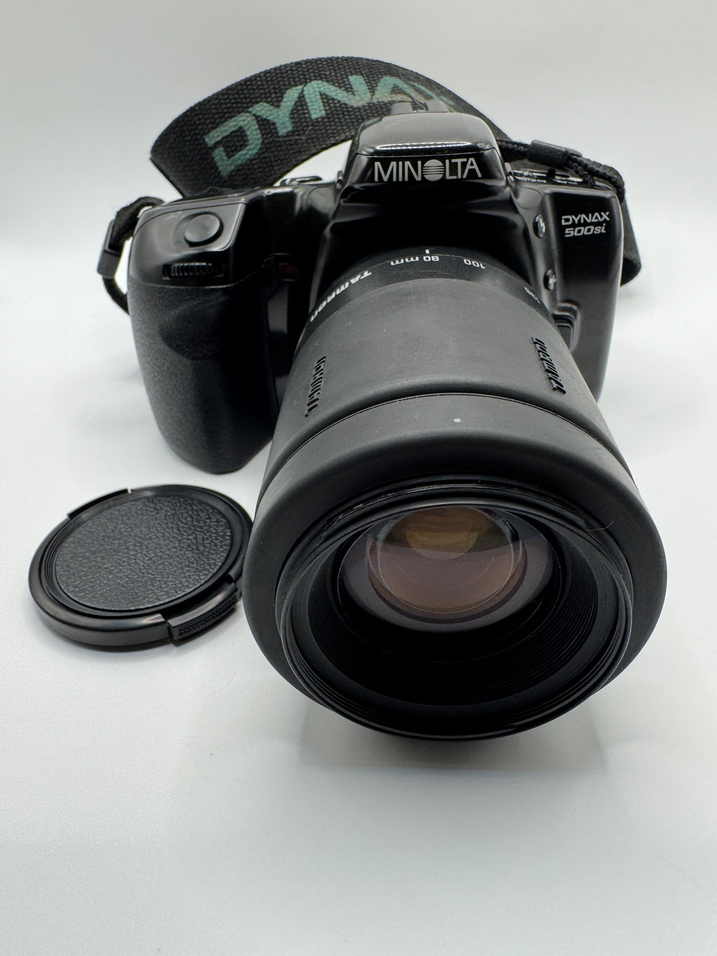 Minolta Dynax 500si 35mm Film Camera + Tamron 70–210mm Zoom Lens
Fully Tested | Excellent Condition | Ready to Shoot