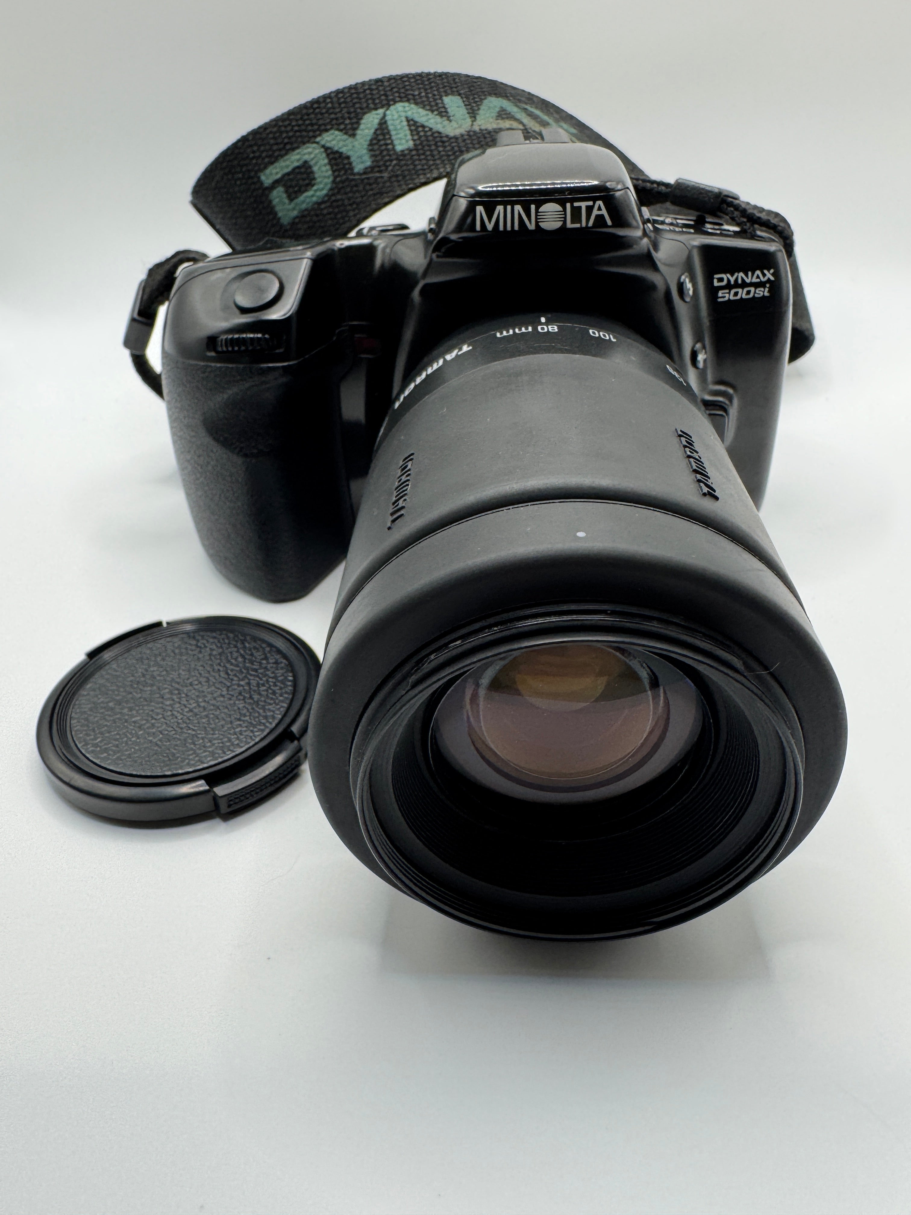 Minolta Dynax 500si 35mm Film Camera + Tamron 70–210mm Zoom Lens
Fully Tested | Excellent Condition | Ready to Shoot