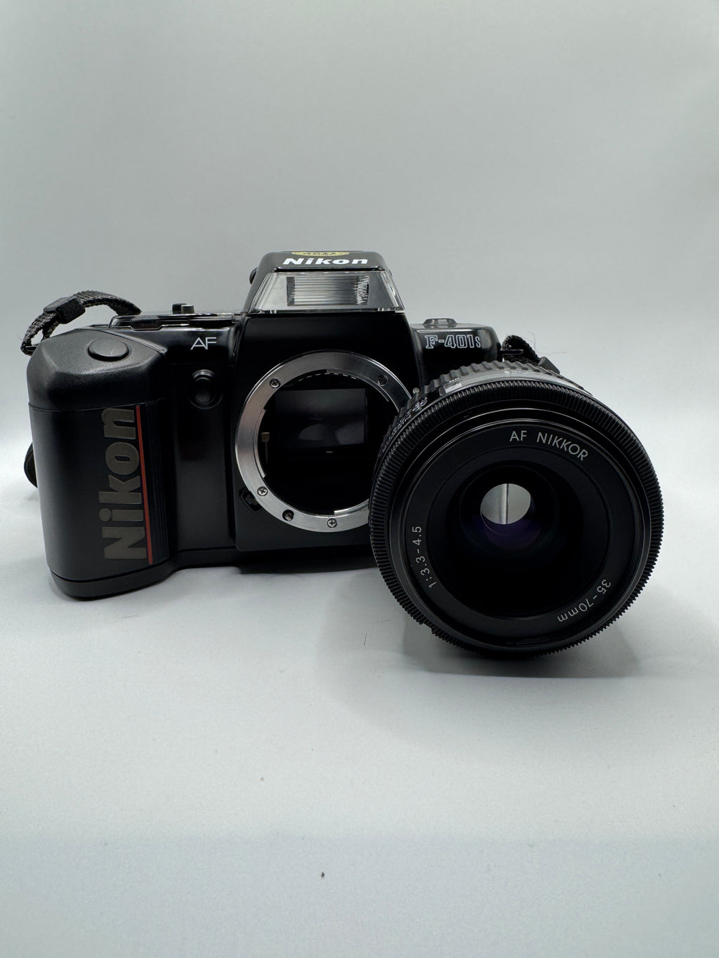 Nikon F-401S 35mm Film Camera with AF Nikkor 35–70mm Lens