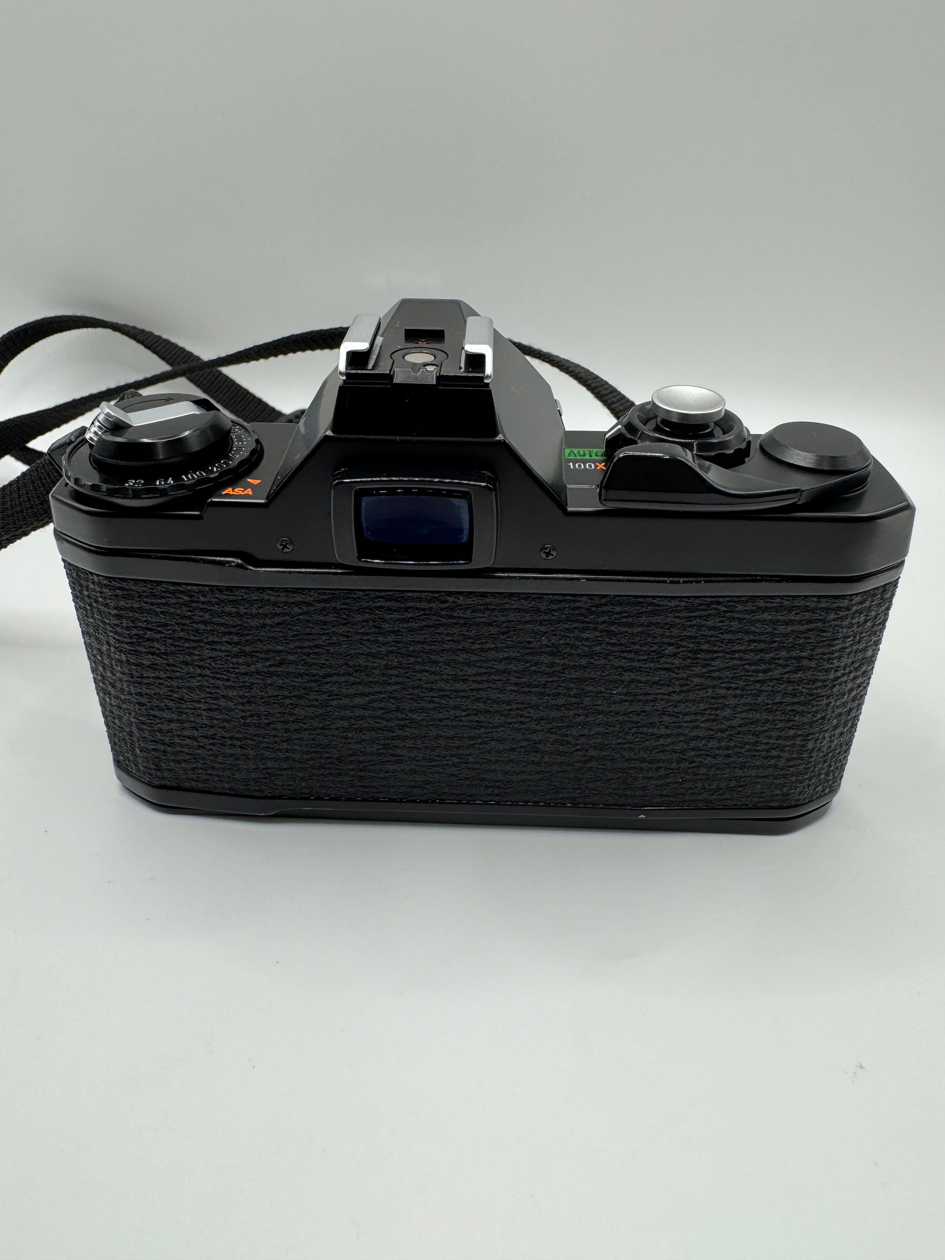 Pentax MV 35mm Film Camera + SMC Pentax-M 50mm f/2 Lens

Fully Tested | Fresh Batteries Included | Excellent Vintage Condition | Ready to Shoot