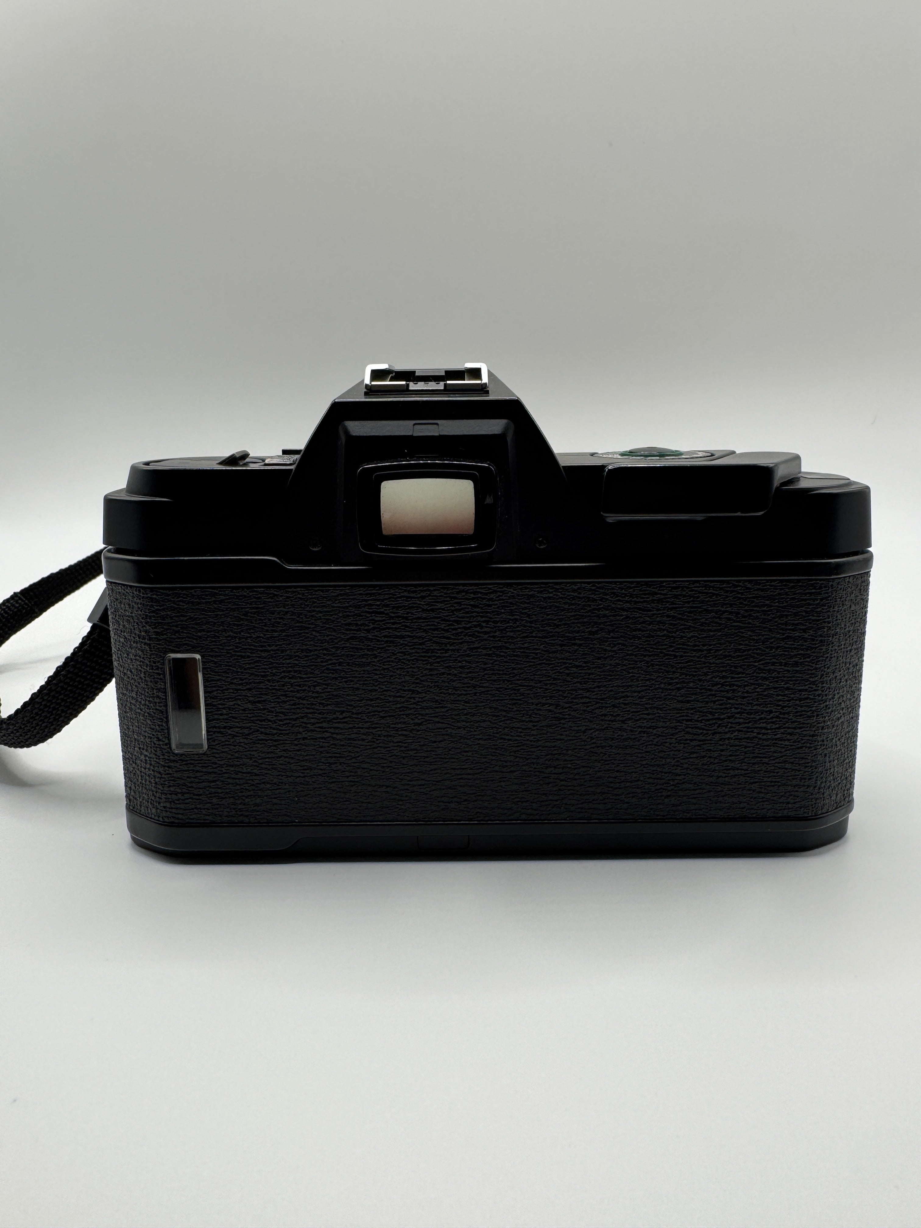 Pentax P30 35mm Film Camera + SMC Pentax-A 50mm f/1.7 Lens
Fully Tested | Very Good Condition | Ready to Shoot