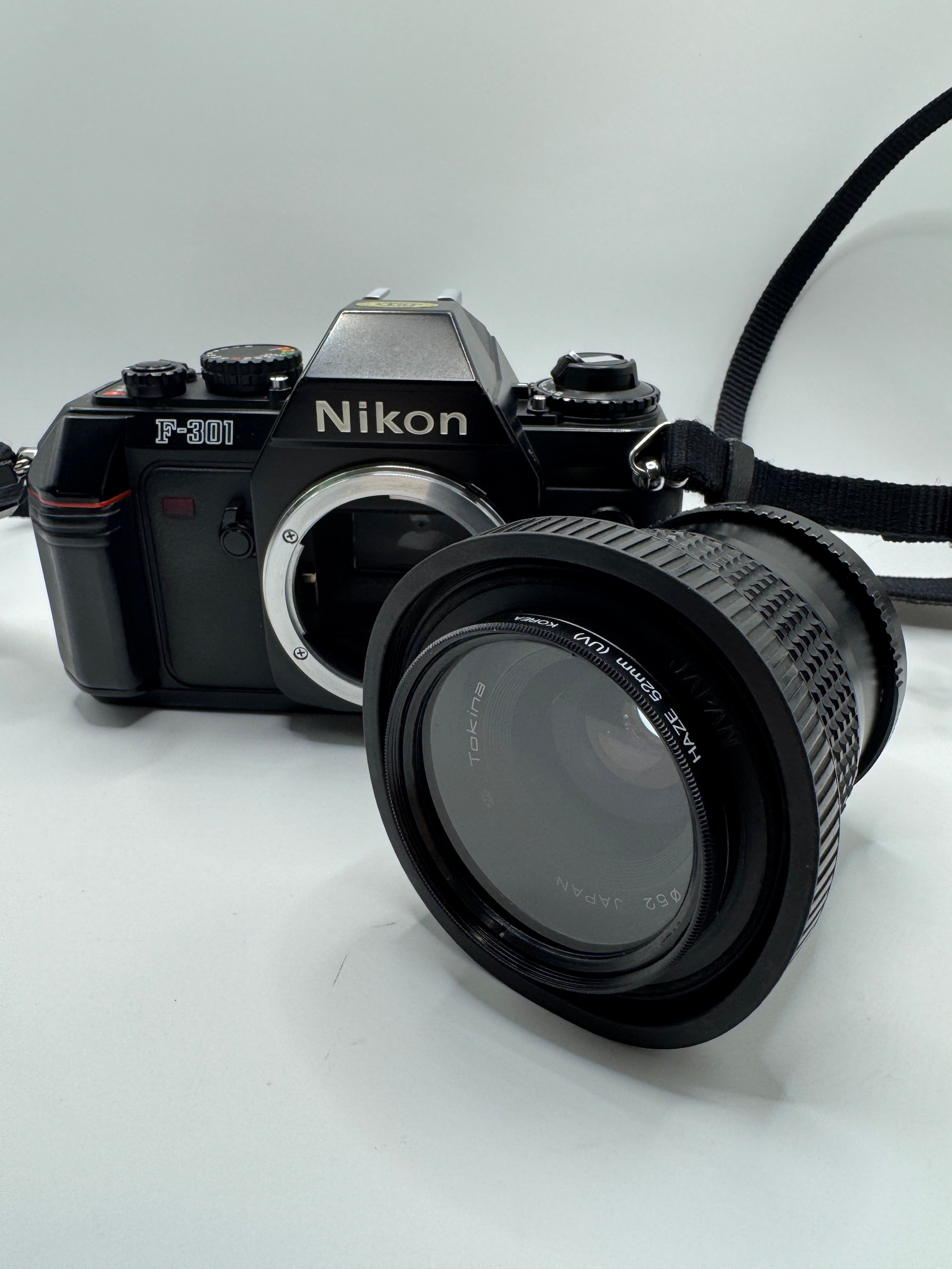 Nikon F-301 (N2000) 35mm Film Camera + Tokina 35–70mm f/3.5–4.8 Zoom Lens Fully Tested | Excellent Condition | Ready to Shoot
