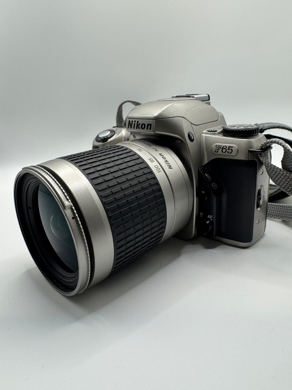 Nikon F65 (N65) 35mm Film Camera + Nikon AF Nikkor 28–100mm Zoom Lens Fully Tested | Excellent Condition | Ready to Shoot