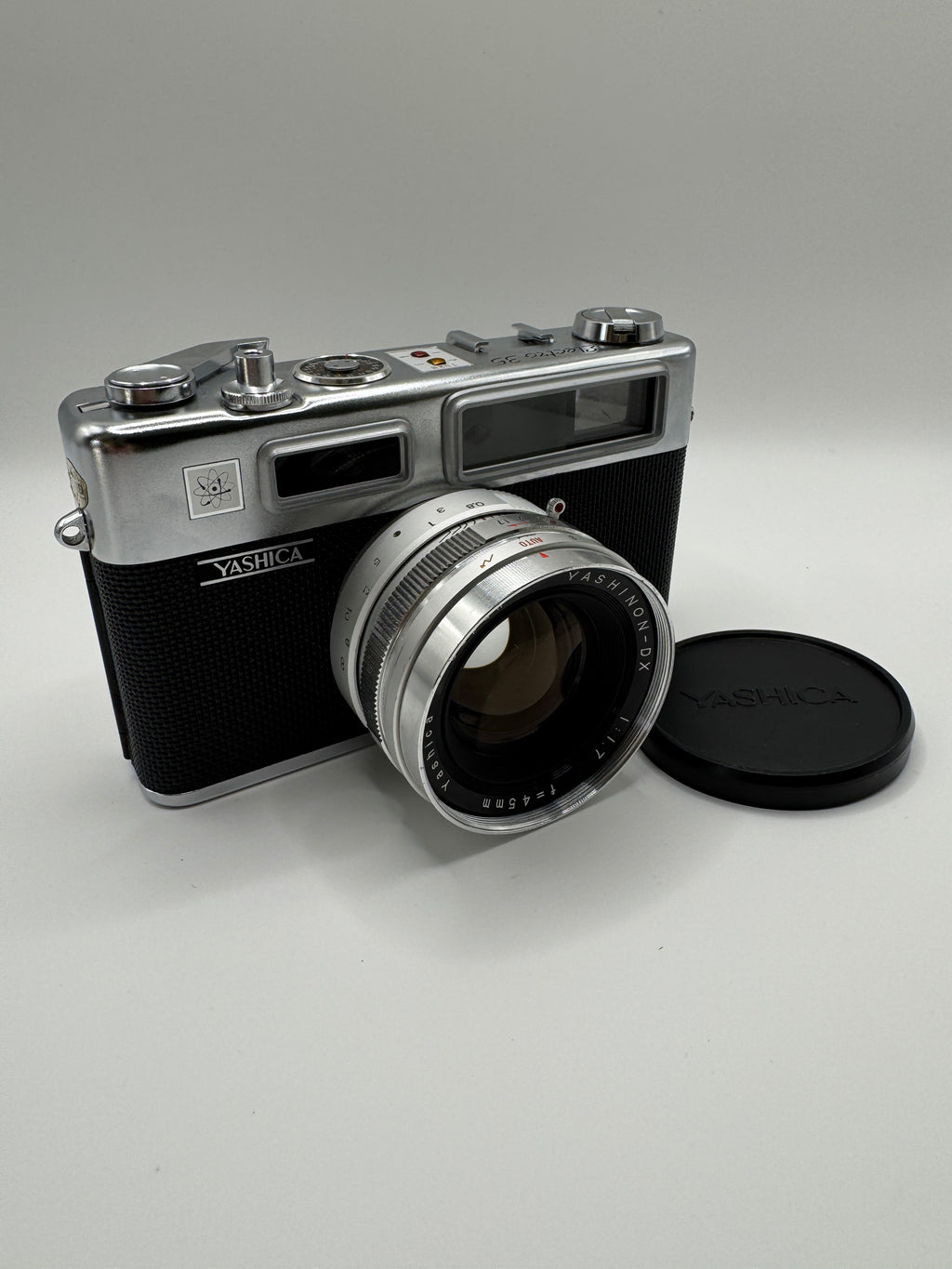 Yashica Electro 35 35mm Film Camera + Yashinon-DX 45mm f/1.7 Lens
Fully Tested | Excellent Condition | Ready to Shoot