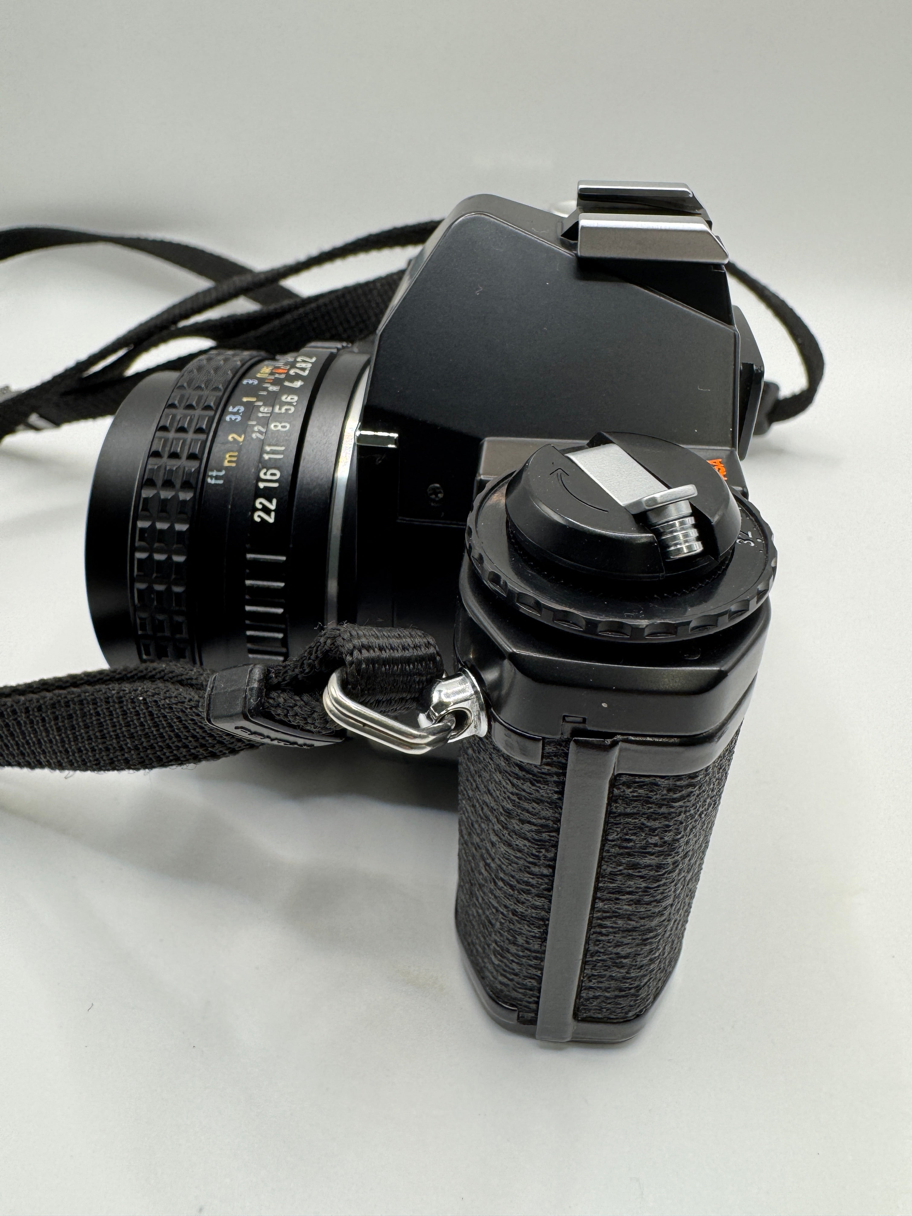 Pentax MV 35mm Film Camera + SMC Pentax-M 50mm f/2 Lens

Fully Tested | Fresh Batteries Included | Excellent Vintage Condition | Ready to Shoot