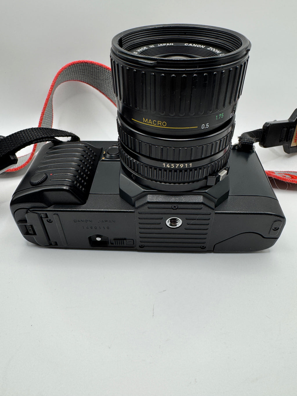 Canon T70 European Camera of the Year Edition with Canon FD 35-70mm Lens