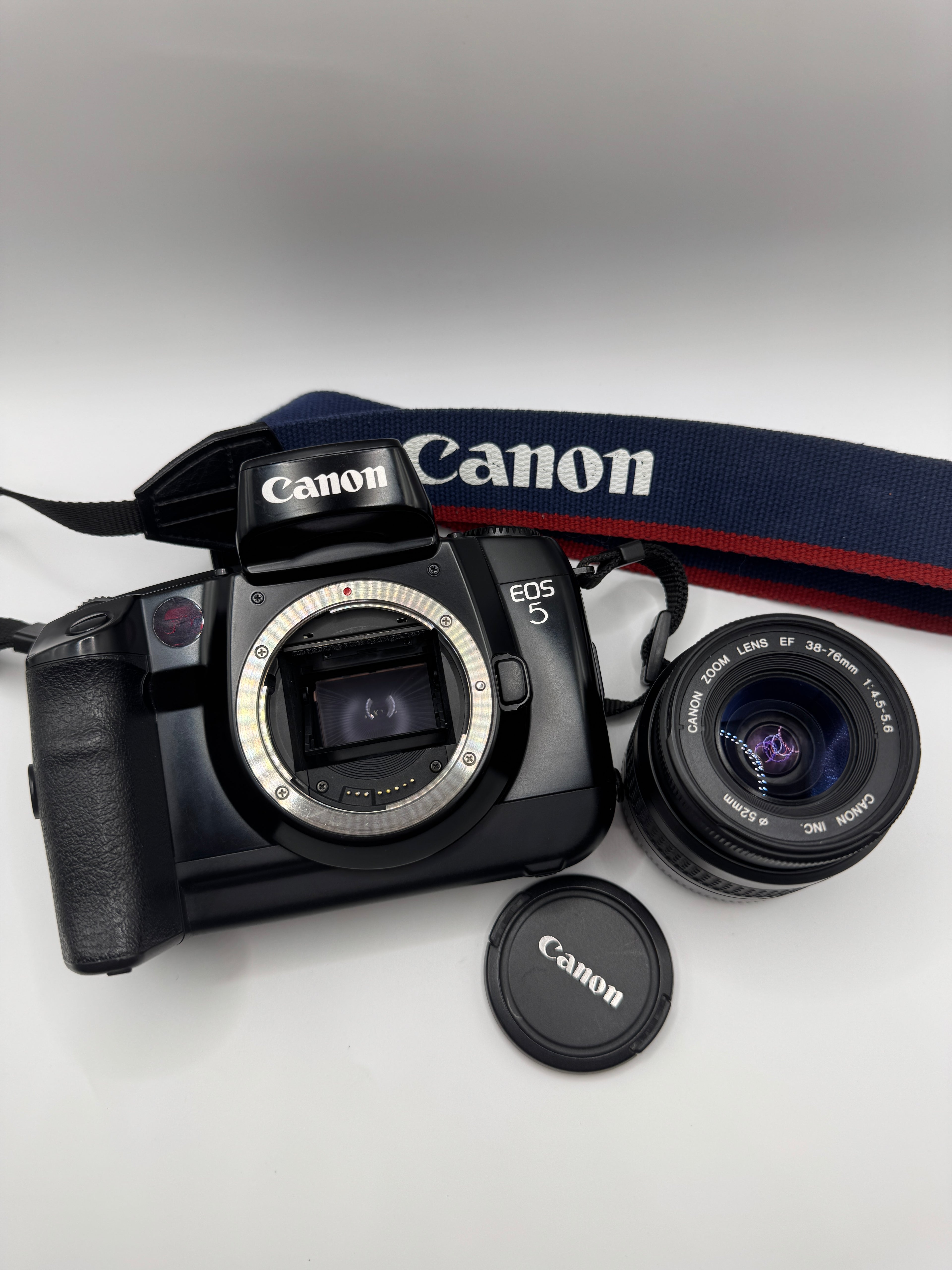 Canon EOS 5 35mm Film Camera + Canon 38–76mm Zoom Lens

Fully Tested | Excellent Condition | Ready to Shoot