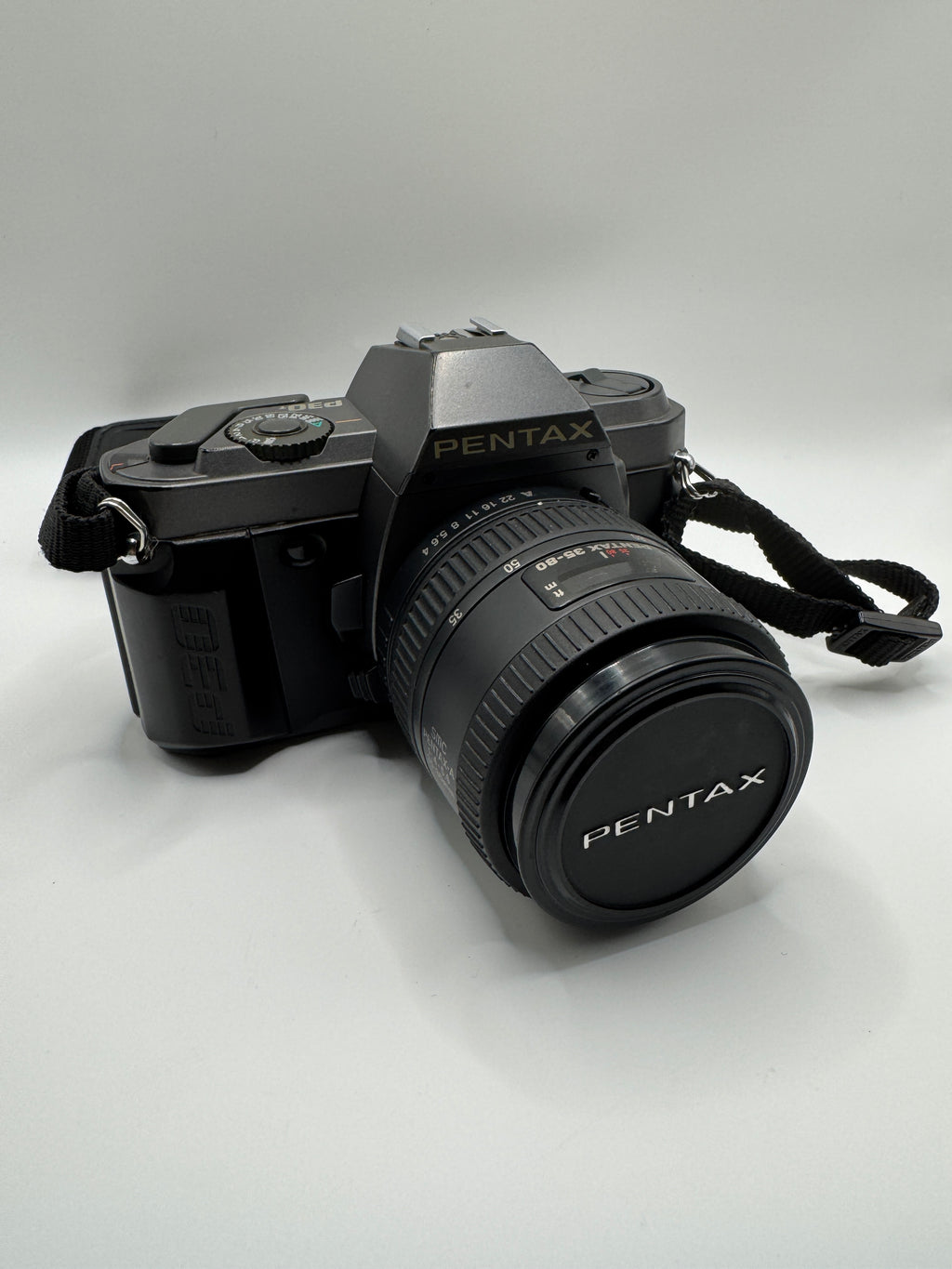 Pentax P30T 35mm Film Camera + Pentax 35–80mm f/4 Zoom Lens
Fully Tested | Excellent Condition | Ready to Shoot