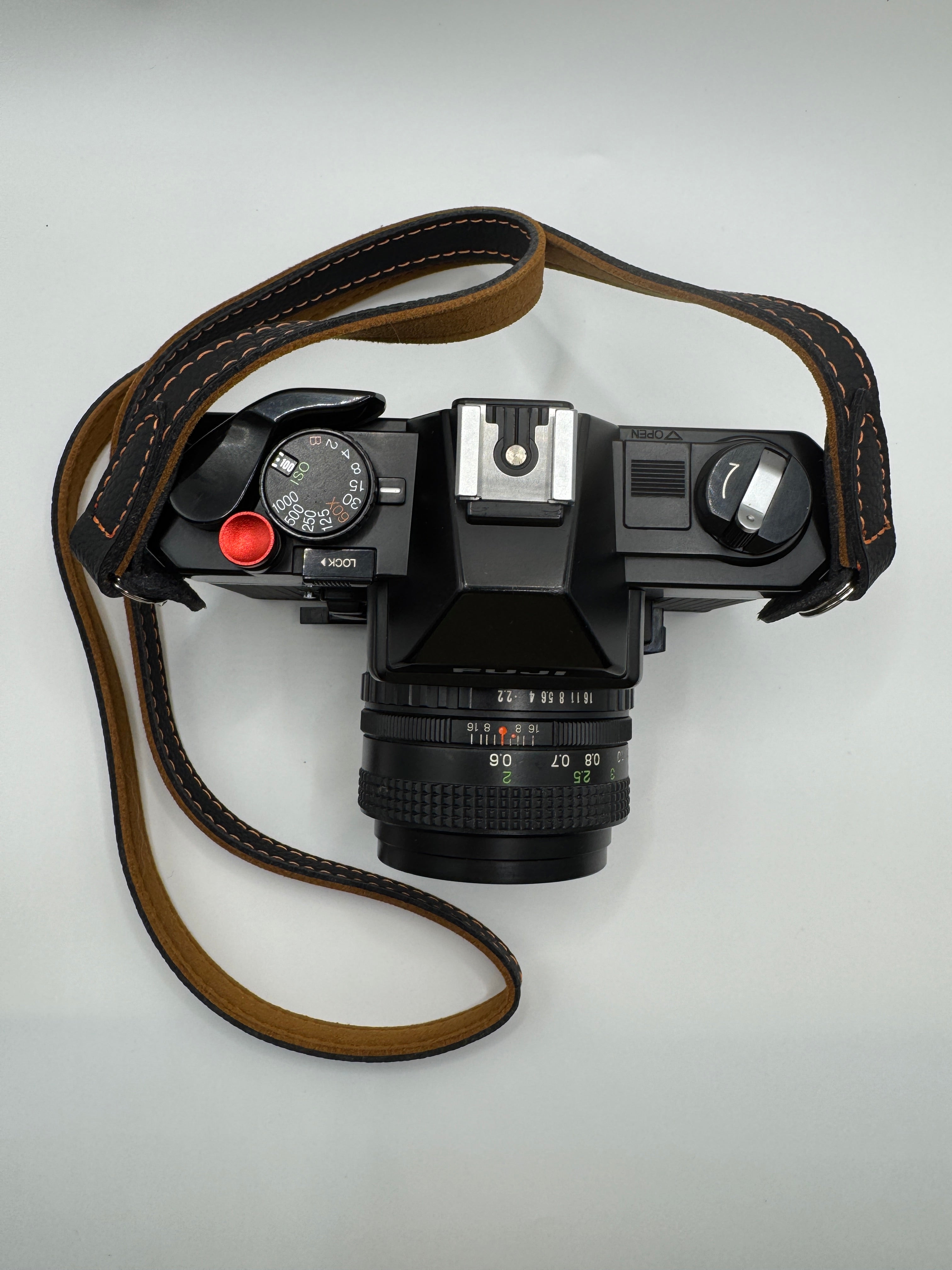 Fuji STX-2 35mm Film Camera + Fujinon 55mm f/2.2 Lens
Fully Tested | Excellent Condition | Ready to Shoot