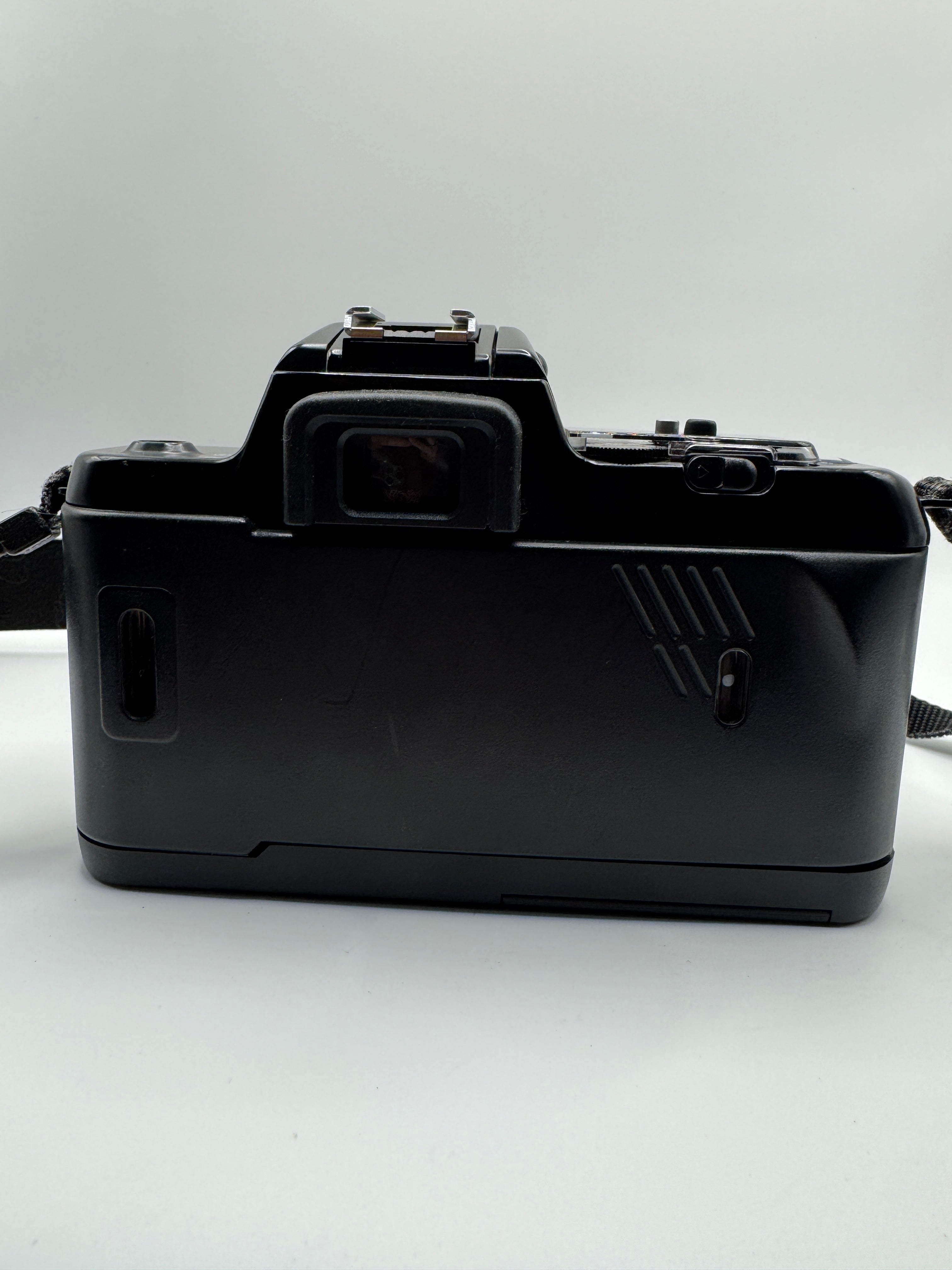 Nikon F-401S 35mm Film Camera with AF Nikkor 35–70mm Lens