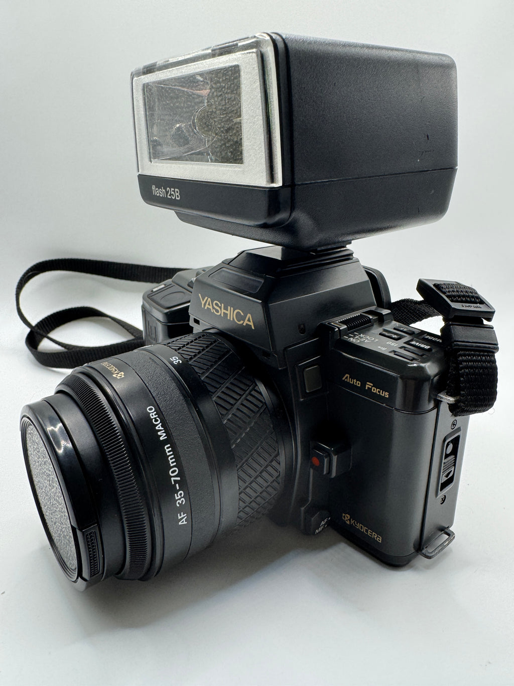 Yashica 230 Auto Focus 35mm Film Camera + Kyocera AF 35–70mm Lens + Philips Flash 25B Fully Tested | Excellent Condition | Complete Kit