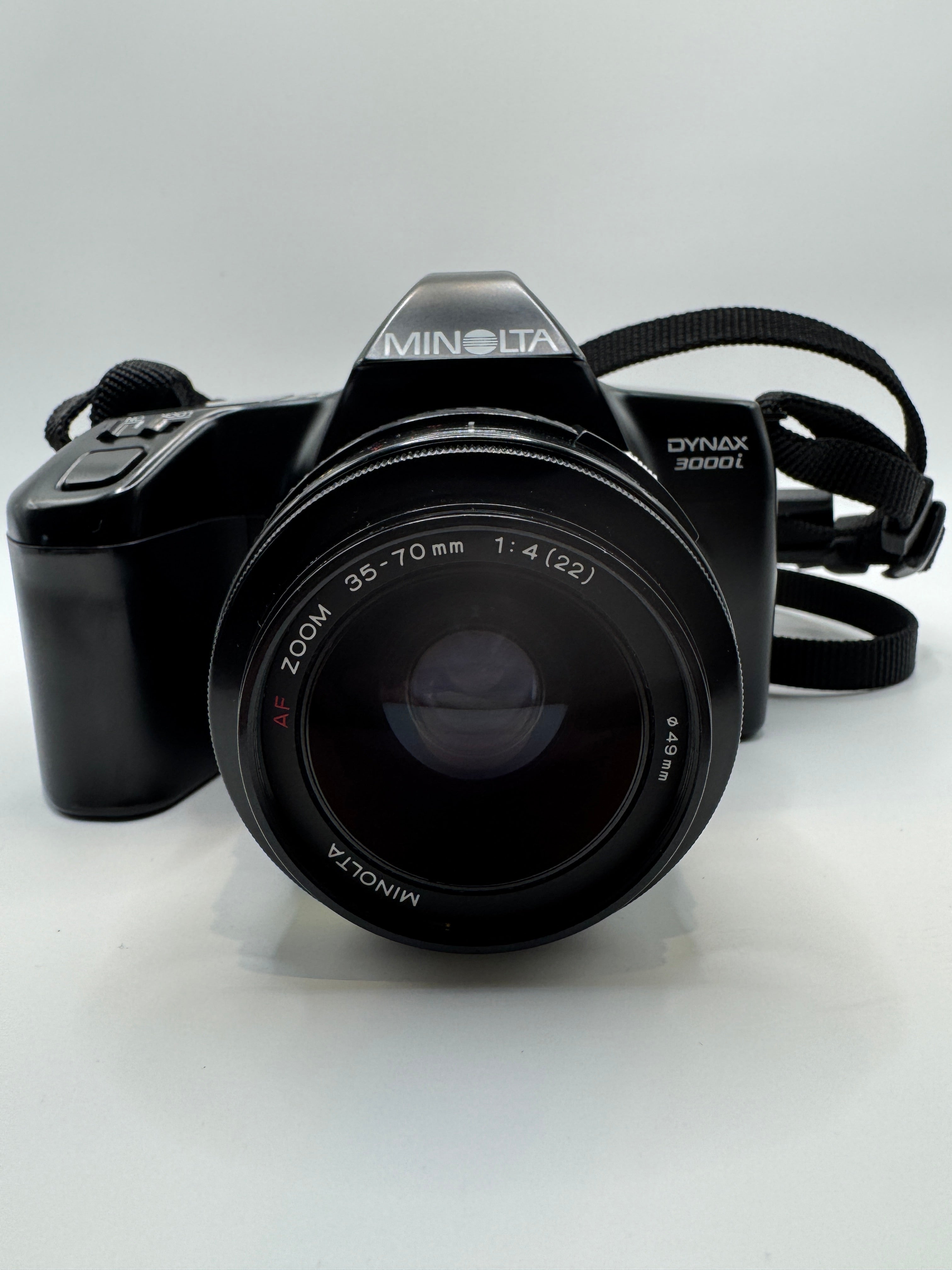 Minolta Dynax 3000i 35mm Film Camera + Minolta AF 35–70mm Zoom Lens
Fully Tested | Excellent Condition | Ready to Shoot