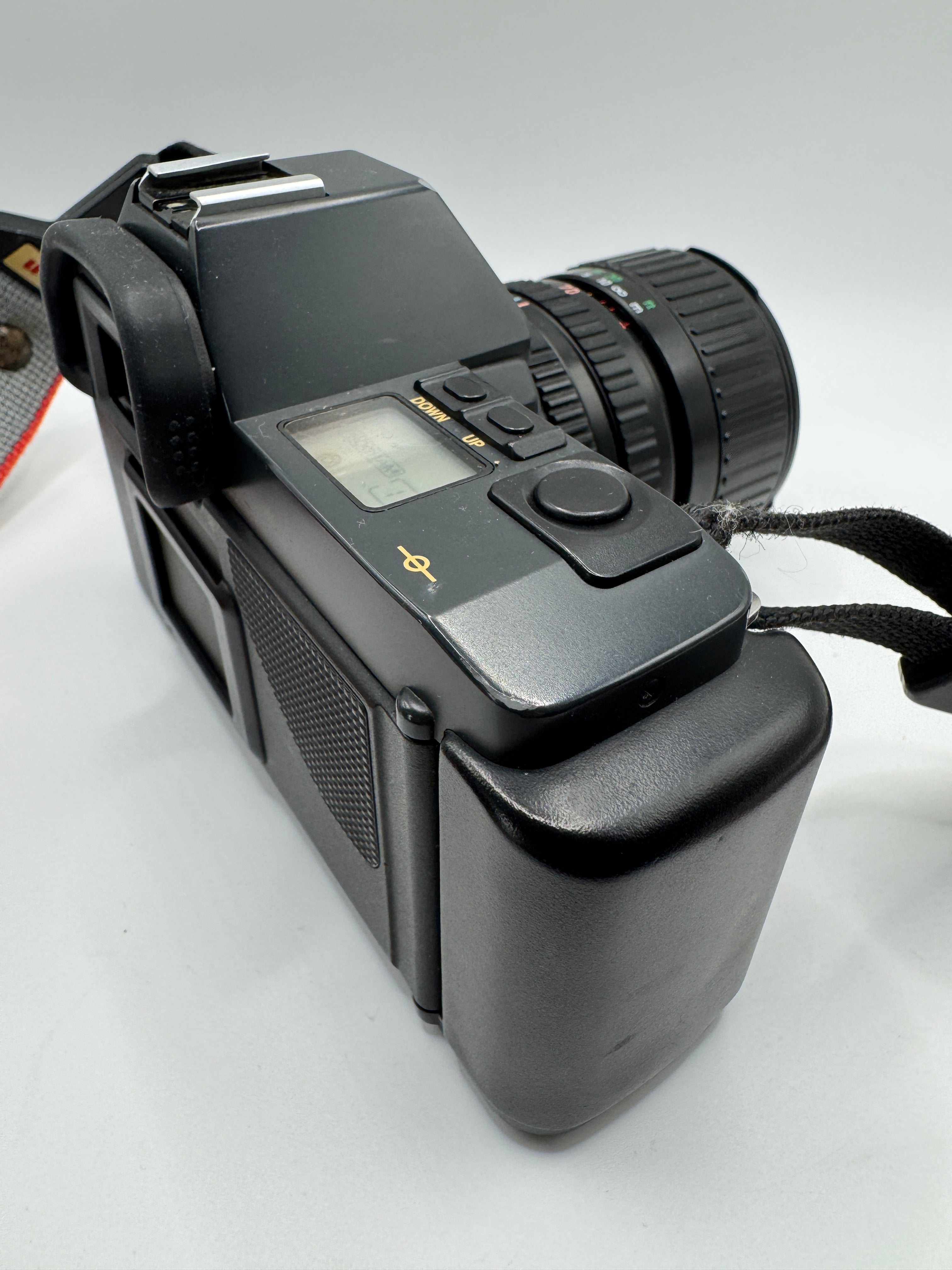 Canon T70 European Camera of the Year Edition with Canon FD 35-70mm Lens