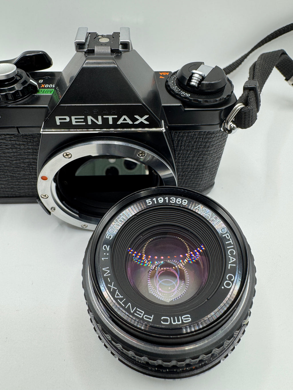 Pentax MV 35mm Film Camera + SMC Pentax-M 50mm f/2 Lens

Fully Tested | Fresh Batteries Included | Excellent Vintage Condition | Ready to Shoot