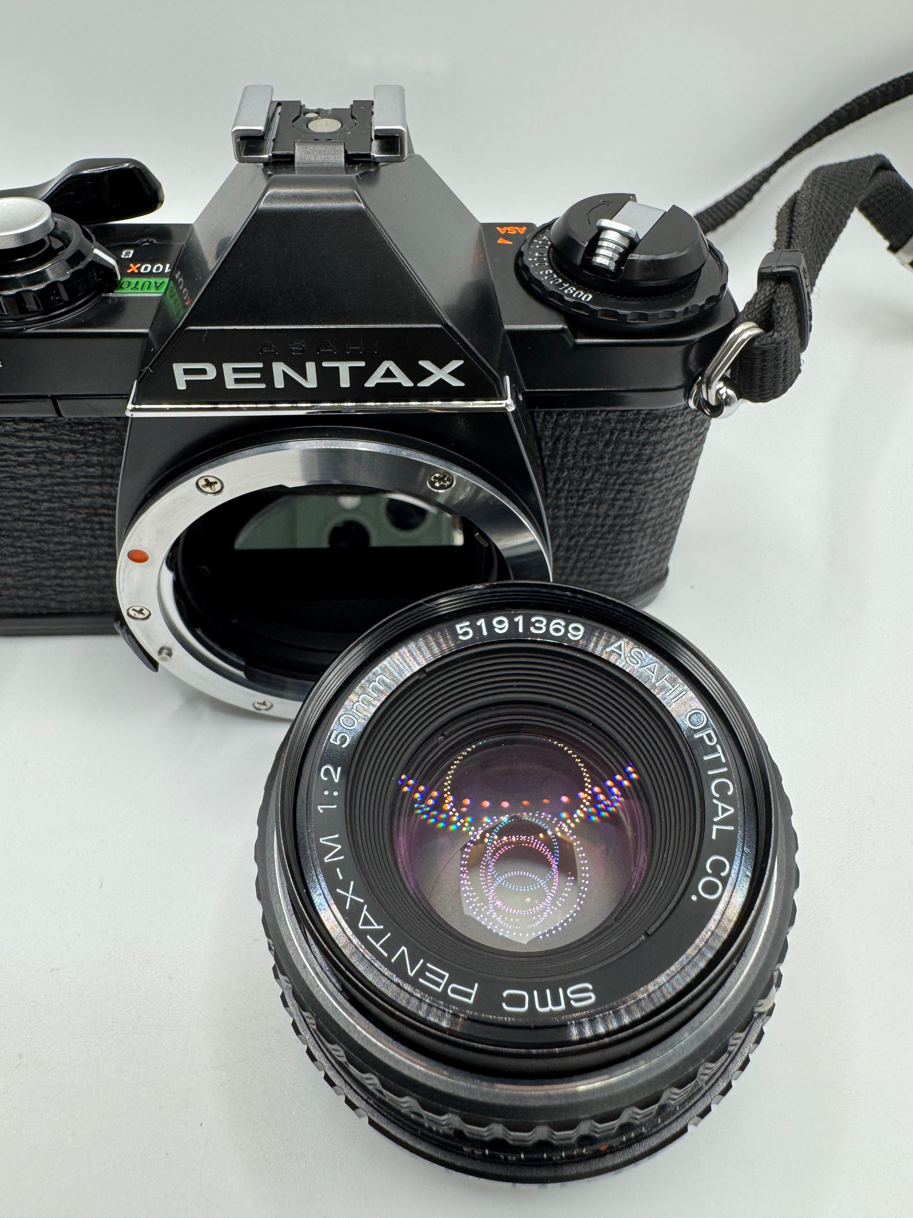Pentax MV 35mm Film Camera + SMC Pentax-M 50mm f/2 Lens

Fully Tested | Fresh Batteries Included | Excellent Vintage Condition | Ready to Shoot