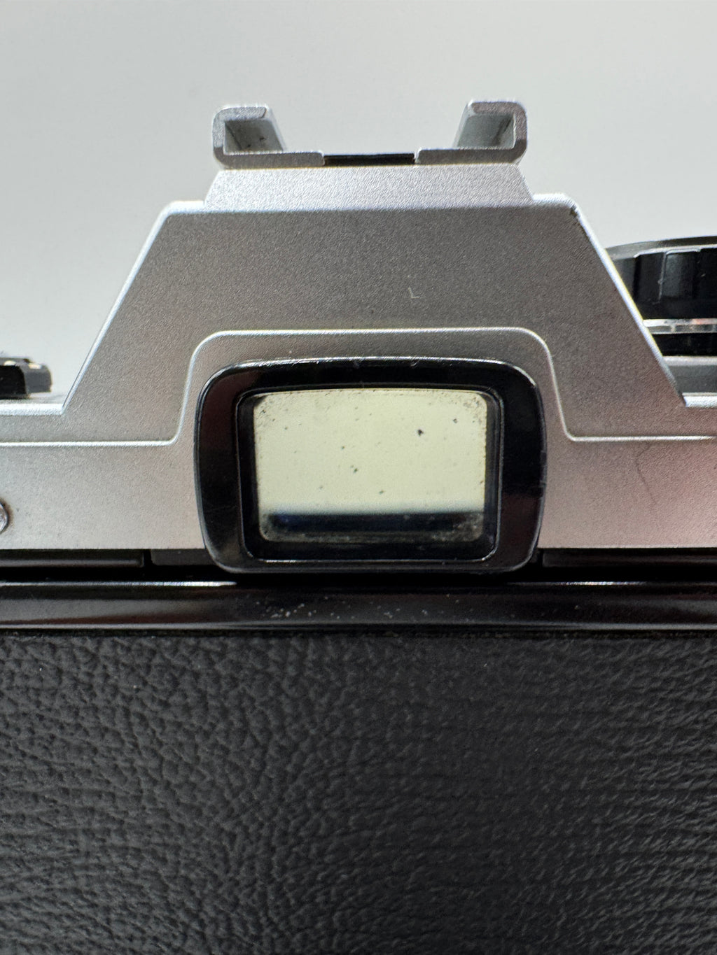 Olympus OM-10 35mm Film Camera + Zuiko 50mm f/1.8 Lens
Fully Tested | Excellent Condition | Ready to Shoot