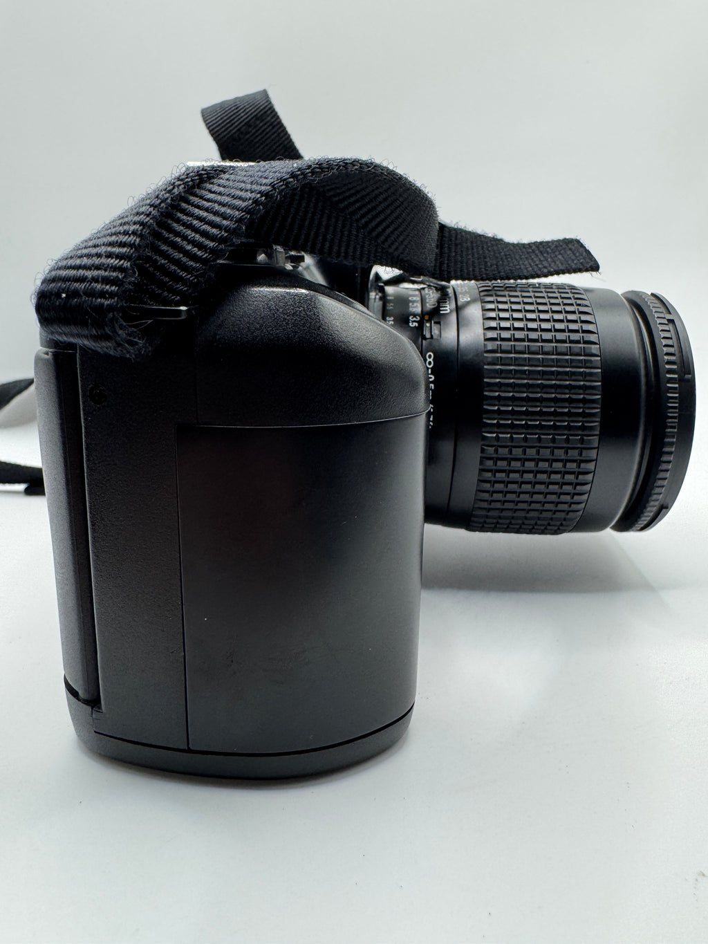 Nikon F-401 35mm Film Camera with AF Nikkor Zoom Lens