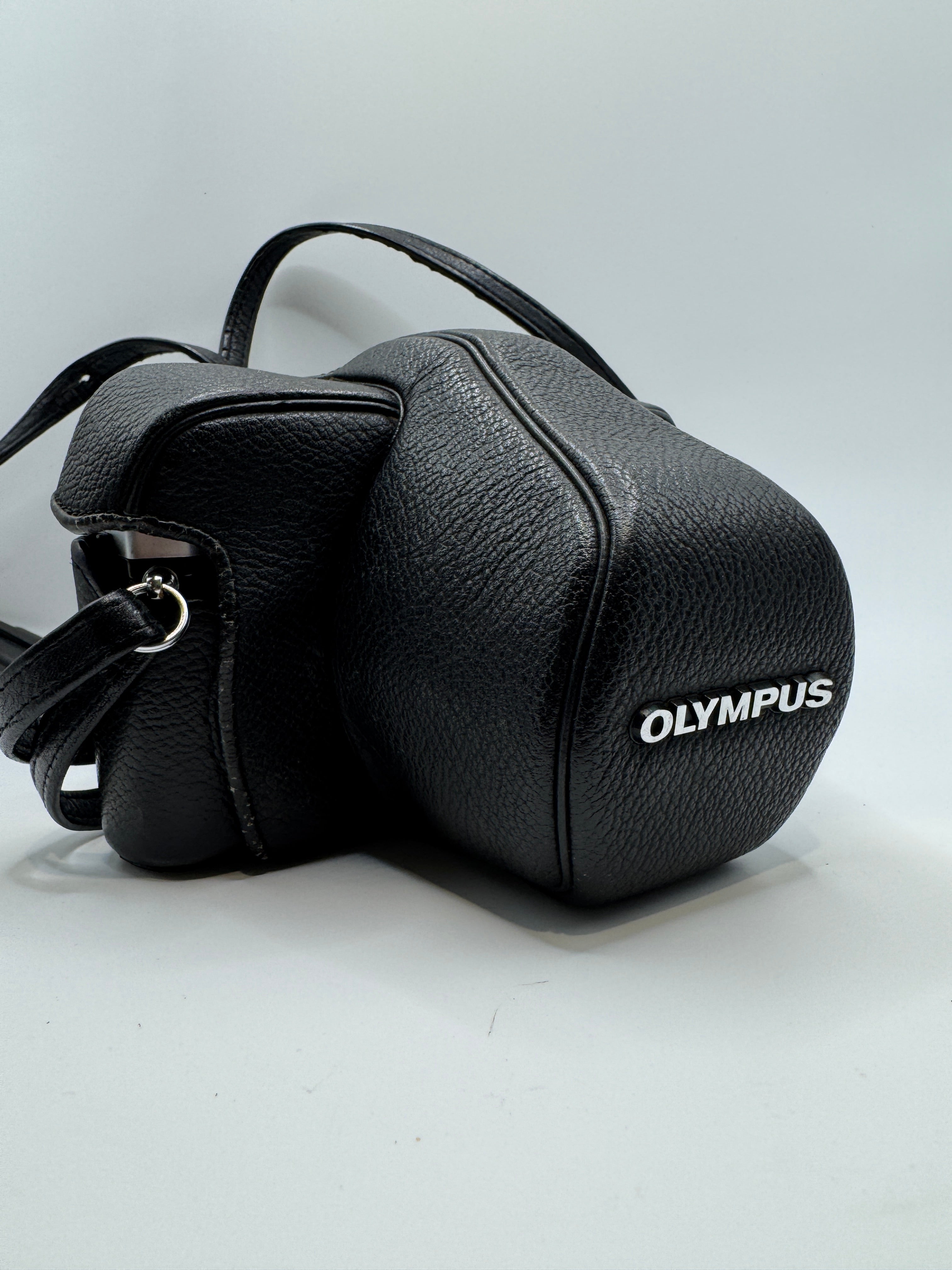 Olympus OM10 35mm Film Camera with Zuiko 50mm f/1.8 Lens Manual Adapter & Original Olympus Case