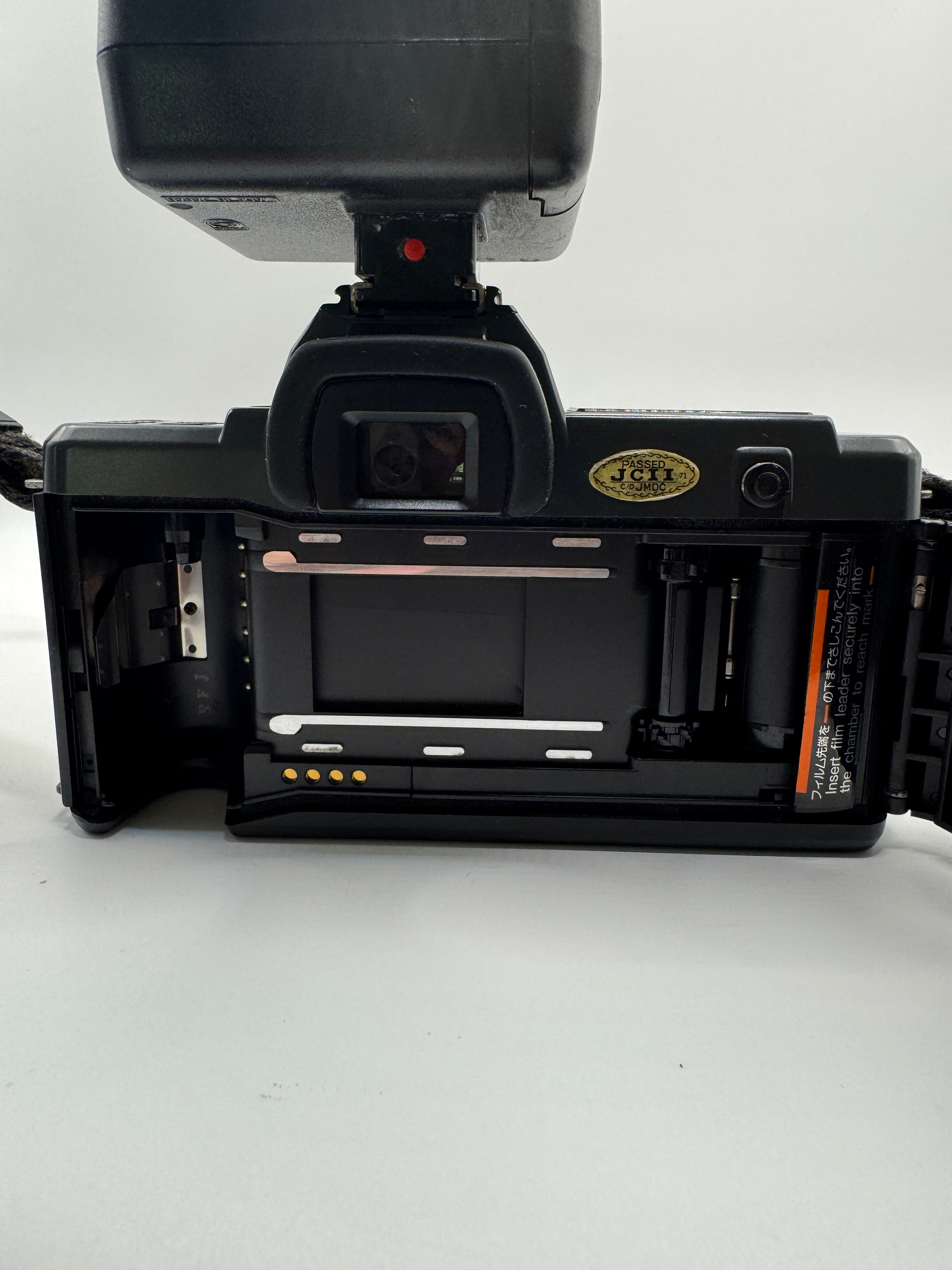 Yashica 230 Auto Focus 35mm Film Camera + Kyocera AF 35–70mm Lens + Philips Flash 25B Fully Tested | Excellent Condition | Complete Kit